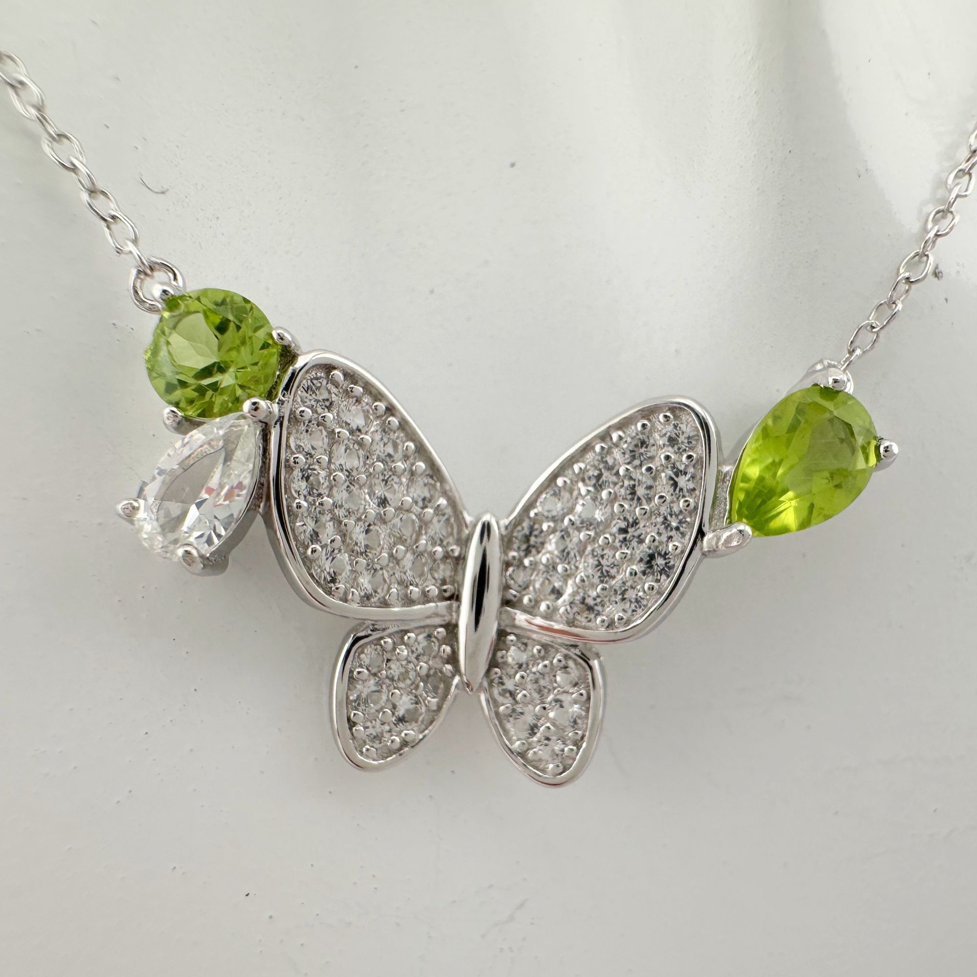 Other Natural Peridot Butterfly Necklace Size ONE SIZE - 5 Thumbnail