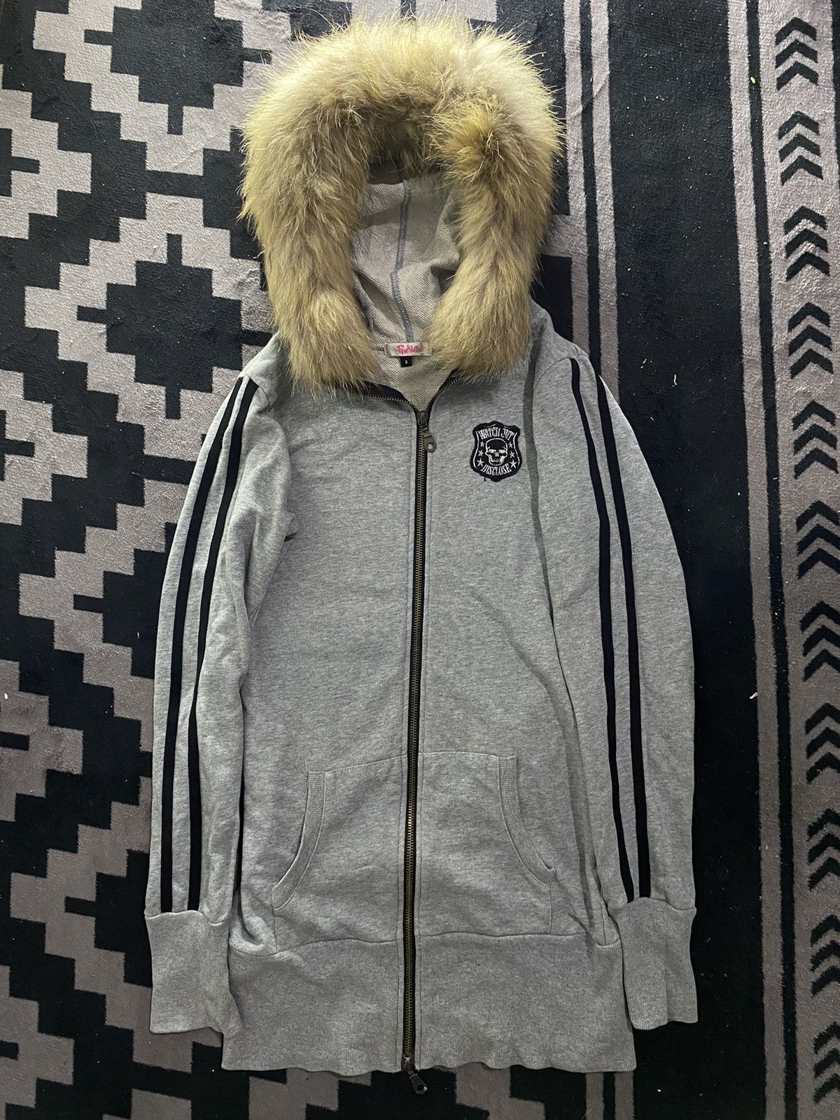Le Grande Bleu (L.G.B.) 2000s pink latte poem faux fur hoodie Size US S / EU 44-46 / 1 - 1 Thumbnail