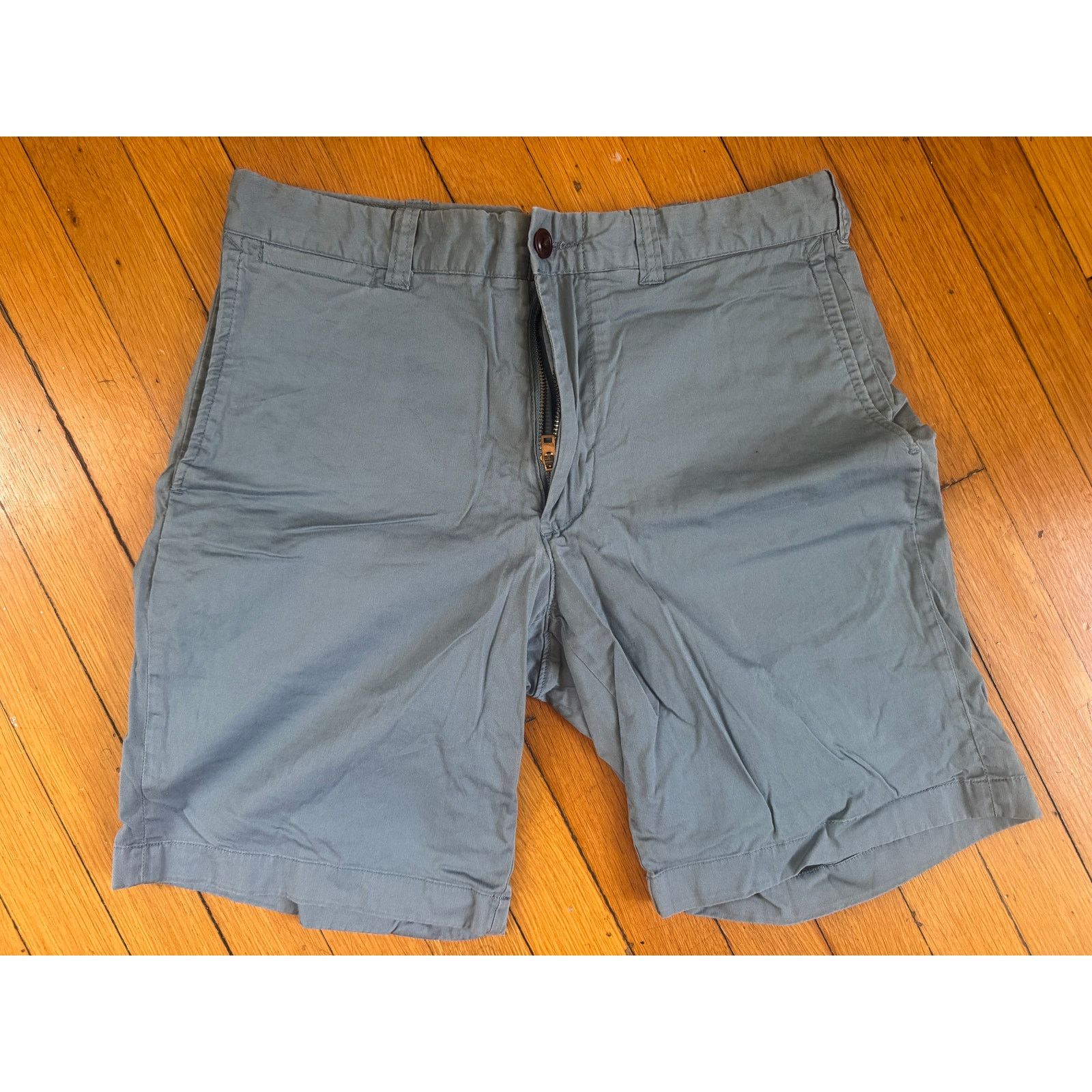 J.Crew Mens Size 31 J.Crew Stretch Sage Green Shorts 31" x 9" Size US 31 - 1 Thumbnail
