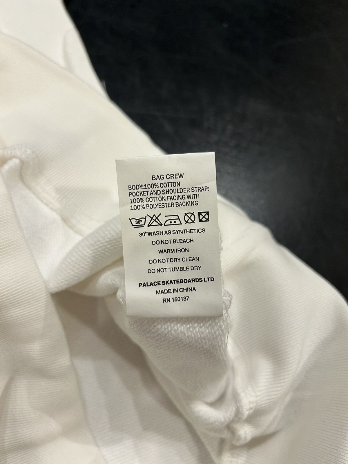 Palace Palace Bag Crewneck Size US XL / EU 56 / 4 - 5 Thumbnail