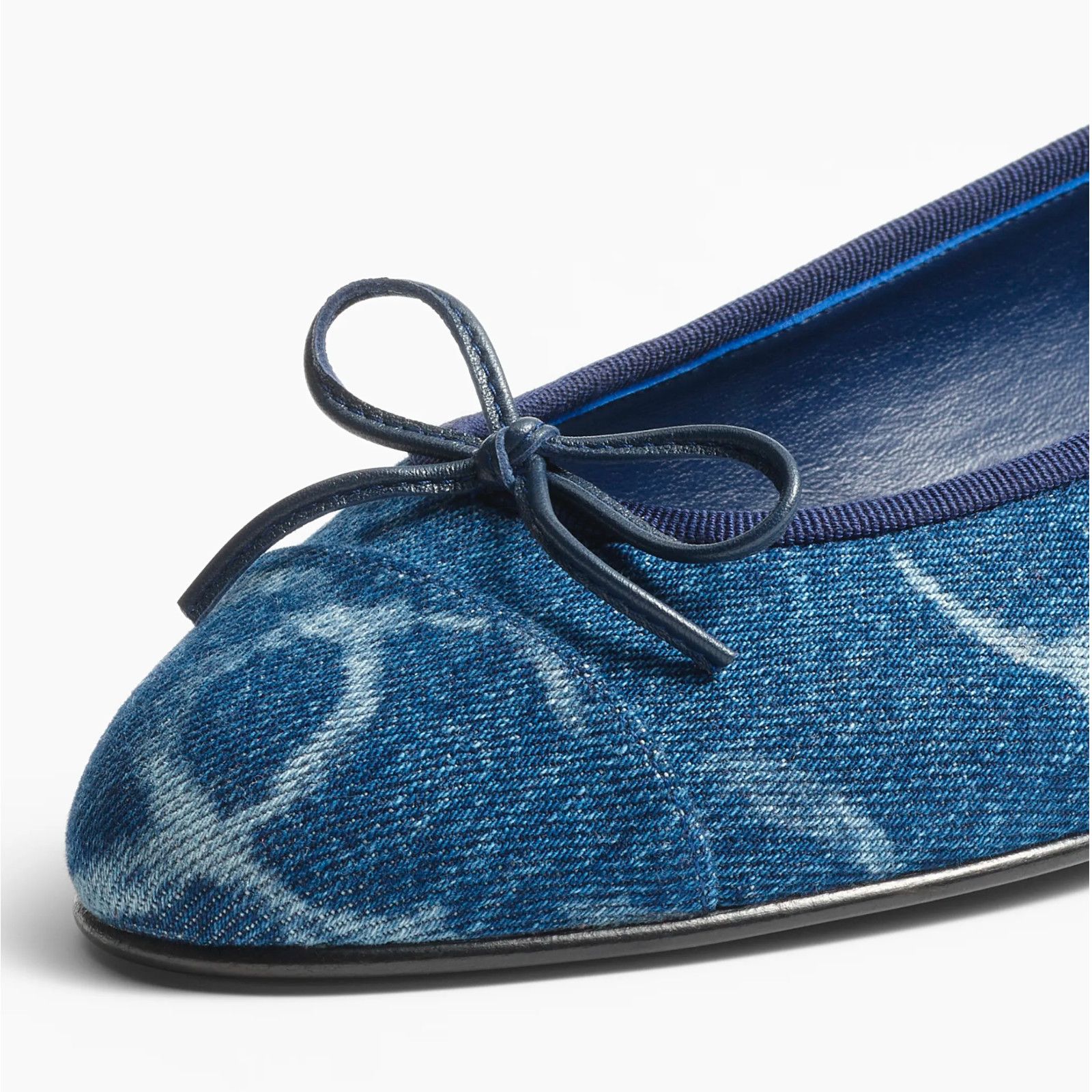 Chanel 23B Printed Denim CC Logo Bow Tie Ballet Ballerina Flat 37 Size US 7 / IT 37 - 5 Thumbnail