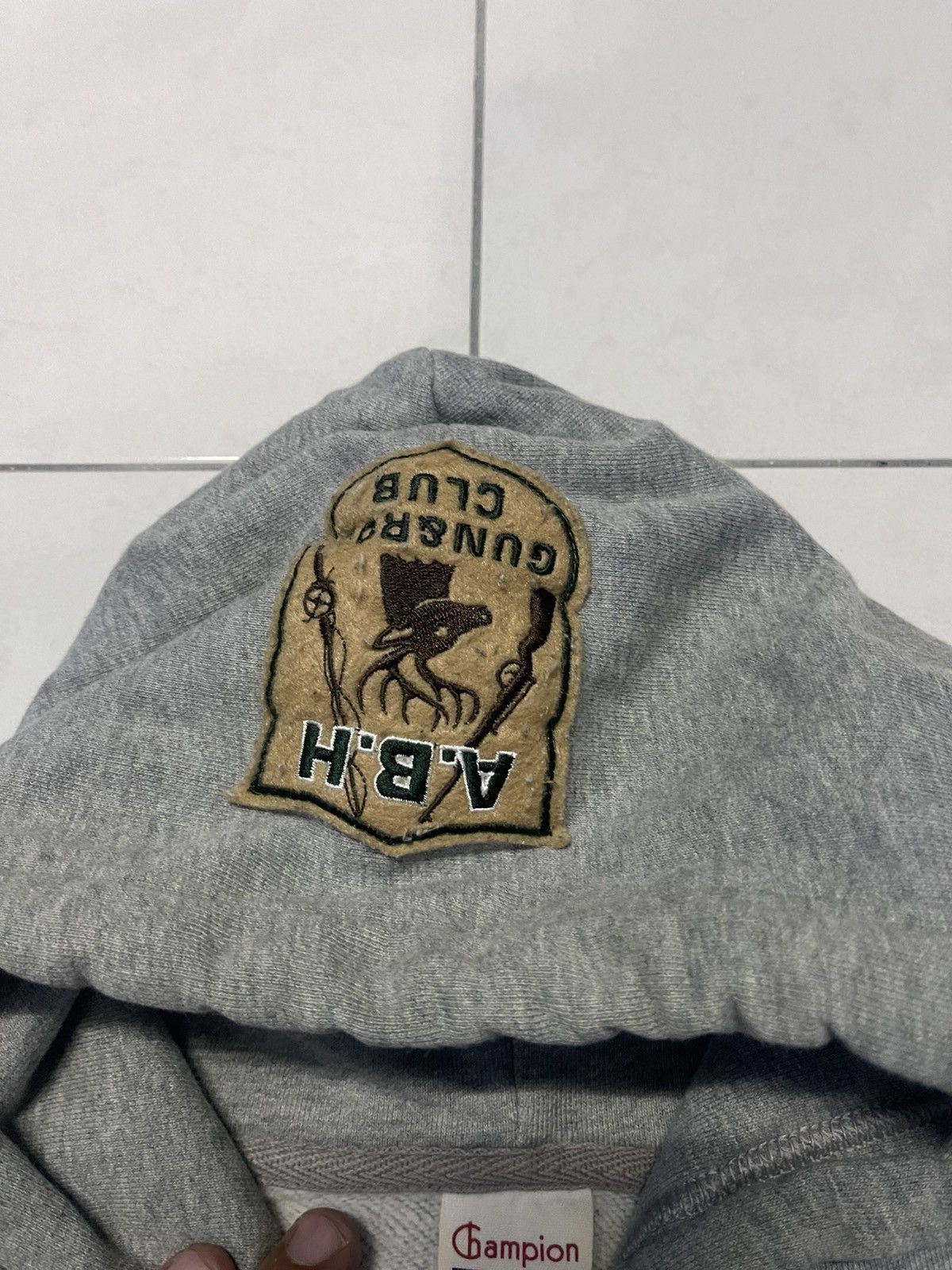 Champion 🔥HOT🔥VINTAGE CHAMPION WORLDWIDE PATCHES VERY RARE Size US M / EU 48-50 / 2 - 8 Thumbnail