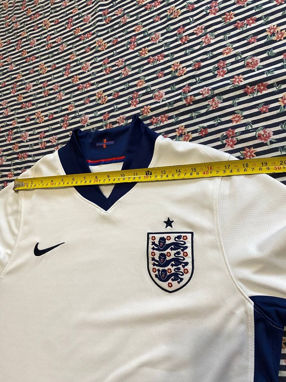 Nike Nike ENGLAND Jersey Size US XL / EU 56 / 4 - 11 Thumbnail