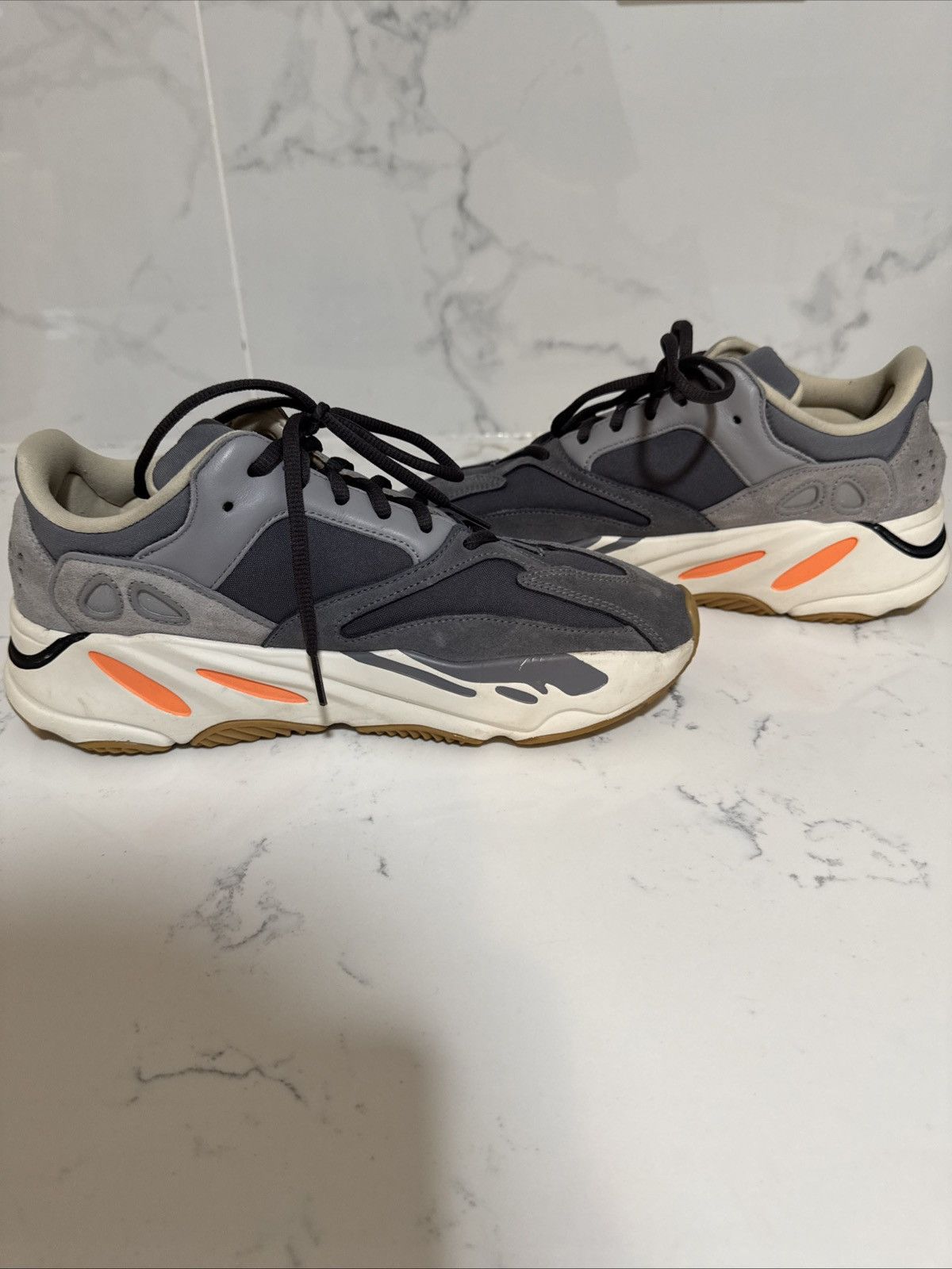 Yeezy Adidas Yeezy Boost 700 Magnet size 9 Size US 9 / EU 42 - 2 Thumbnail