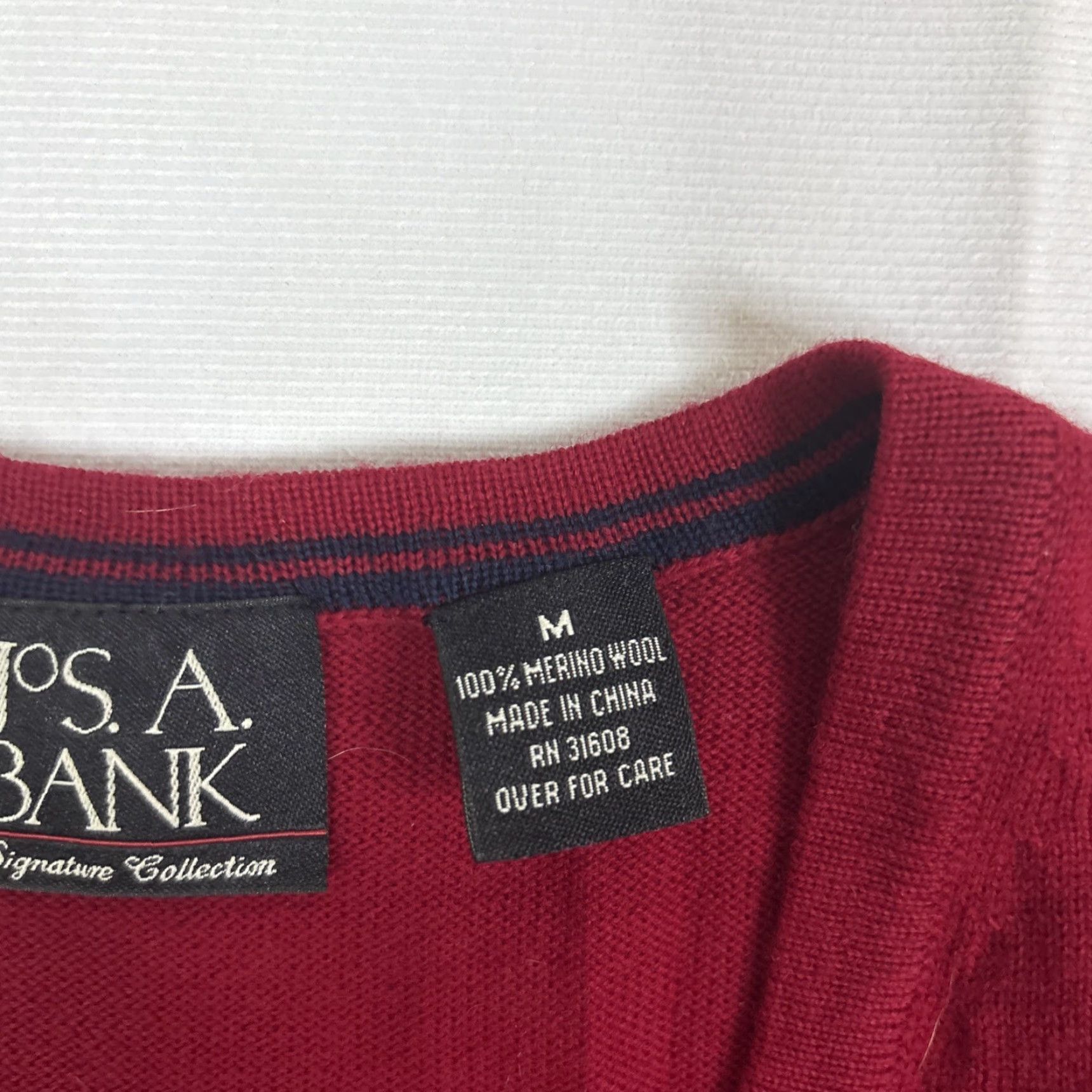 Jos. A. Bank Jos. A. Bank Merino Wool Vest Men’s M Signature Collection Red Preppy Classic Vest/City Classic College Dad Preppy Office Mens M Red Merino Wool Vest Size US M / EU 48-50 / 2 - 3 Thumbnail