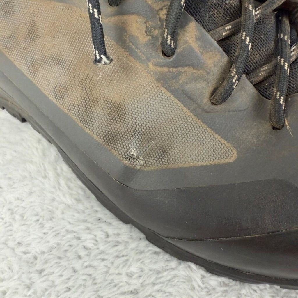 Arc'teryx Arc'teryx Men's Size 8 US/7.5 UK/41 EU Black Hiking Boots Size US 8 / EU 41 - 2 Thumbnail