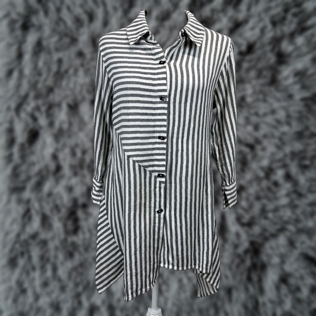 Soft Surroundings Soft Surroundings Striped Tunic Shirt Long Sleeve Asymmetric Hem Women's Grey White Cotton Blend Size S / US 4 / IT 40 - 1 Thumbnail