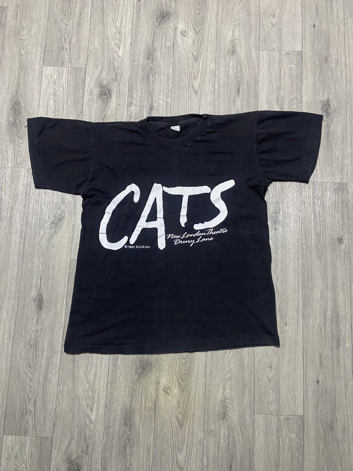 Vintage Vintage Cats London 1981 t shirt Size US L / EU 52-54 / 3 - 1 Thumbnail