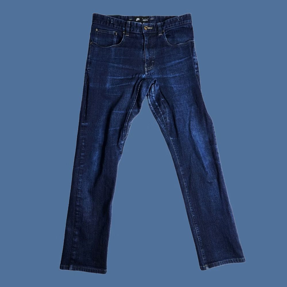 Nike Nike SB Jeans Denim Stretch Dark Wash 5 Pocket Skater Casual Size 30 x 28 Mens Blue 30x28 Street Sports Stretch Pocket Size US 30 / EU 46 - 1 Thumbnail