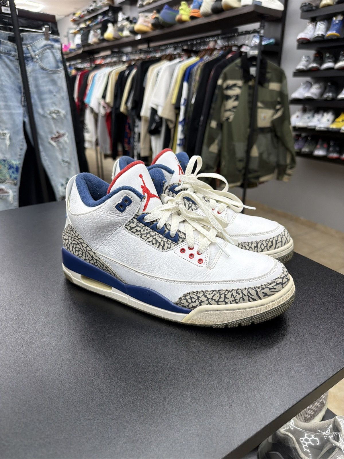 Jordan Brand Nike Air Jordan 3 Retro True Blue White Blue Red 2016 9.5 Size US 10 / EU 43 - 7 Thumbnail