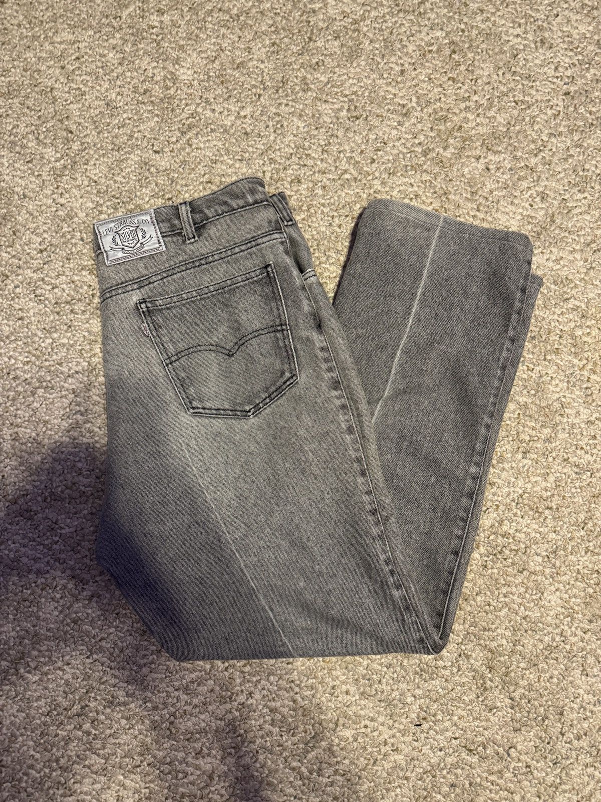 Levi's Vintage Levi Silver Tabs Size US 34 / EU 50 - 1 Thumbnail
