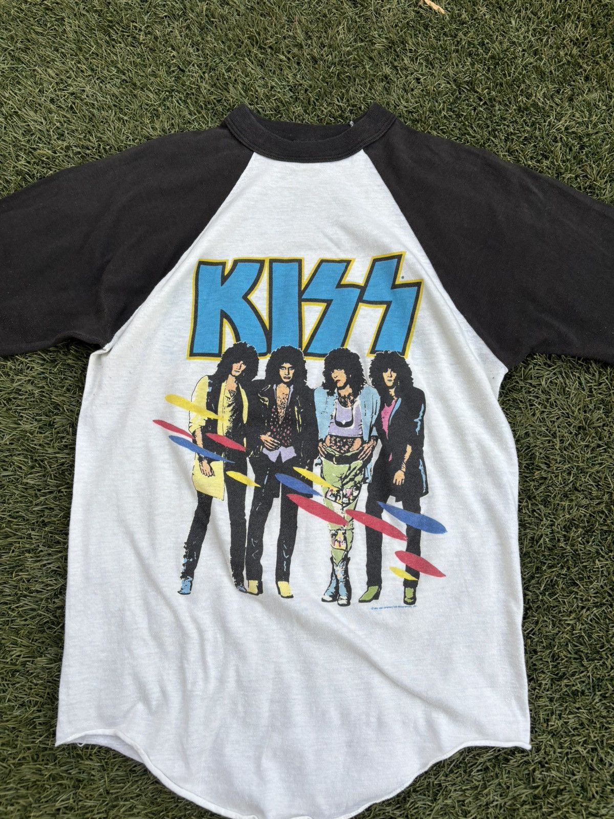 KISS Vintage Kiss 80s Asylum tour raglan shirt Size US L / EU 52-54 / 3 - 2 Thumbnail