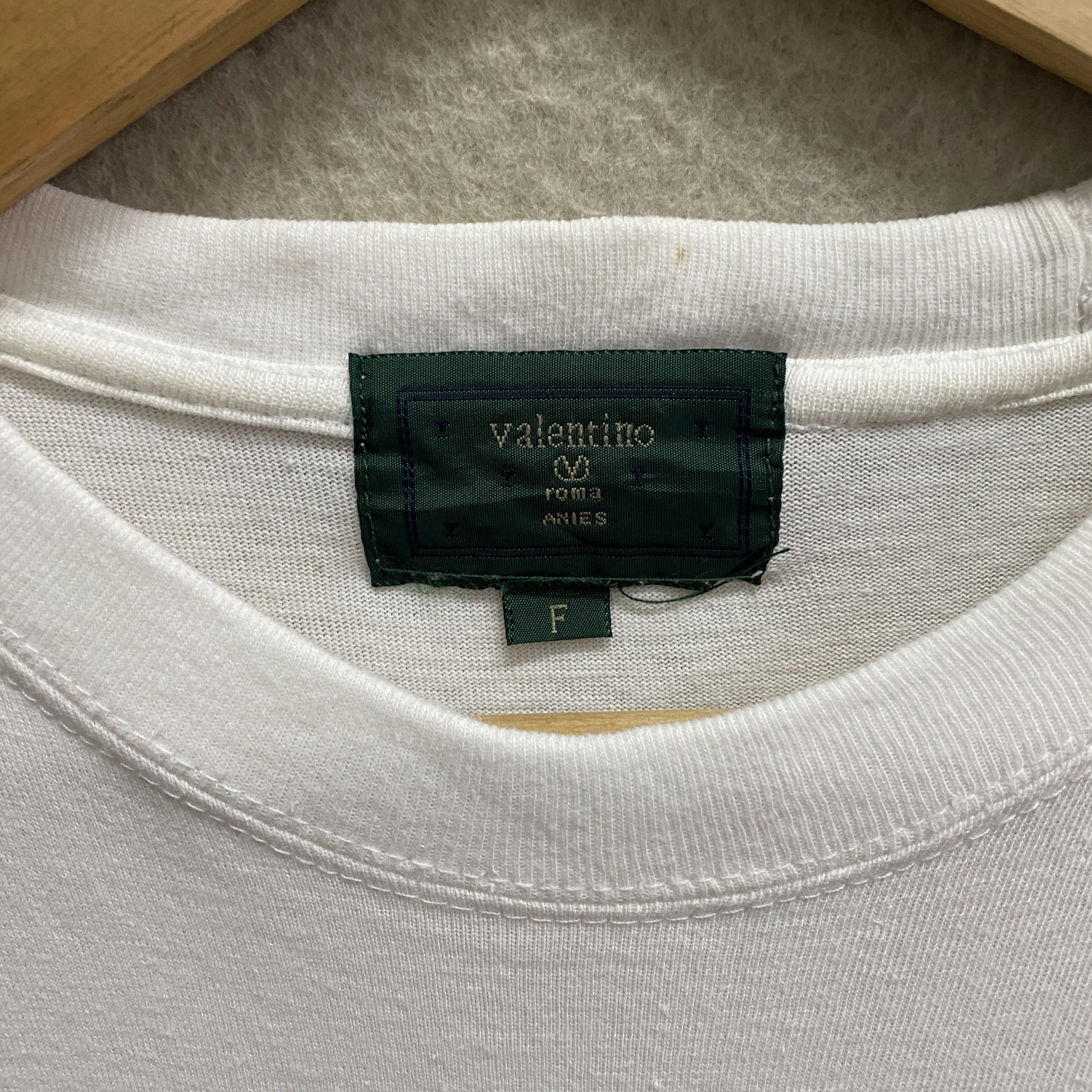 Valentino × Vintage Vintage Anies Valentino White Tshirt Size US M / EU 48-50 / 2 - 6 Thumbnail