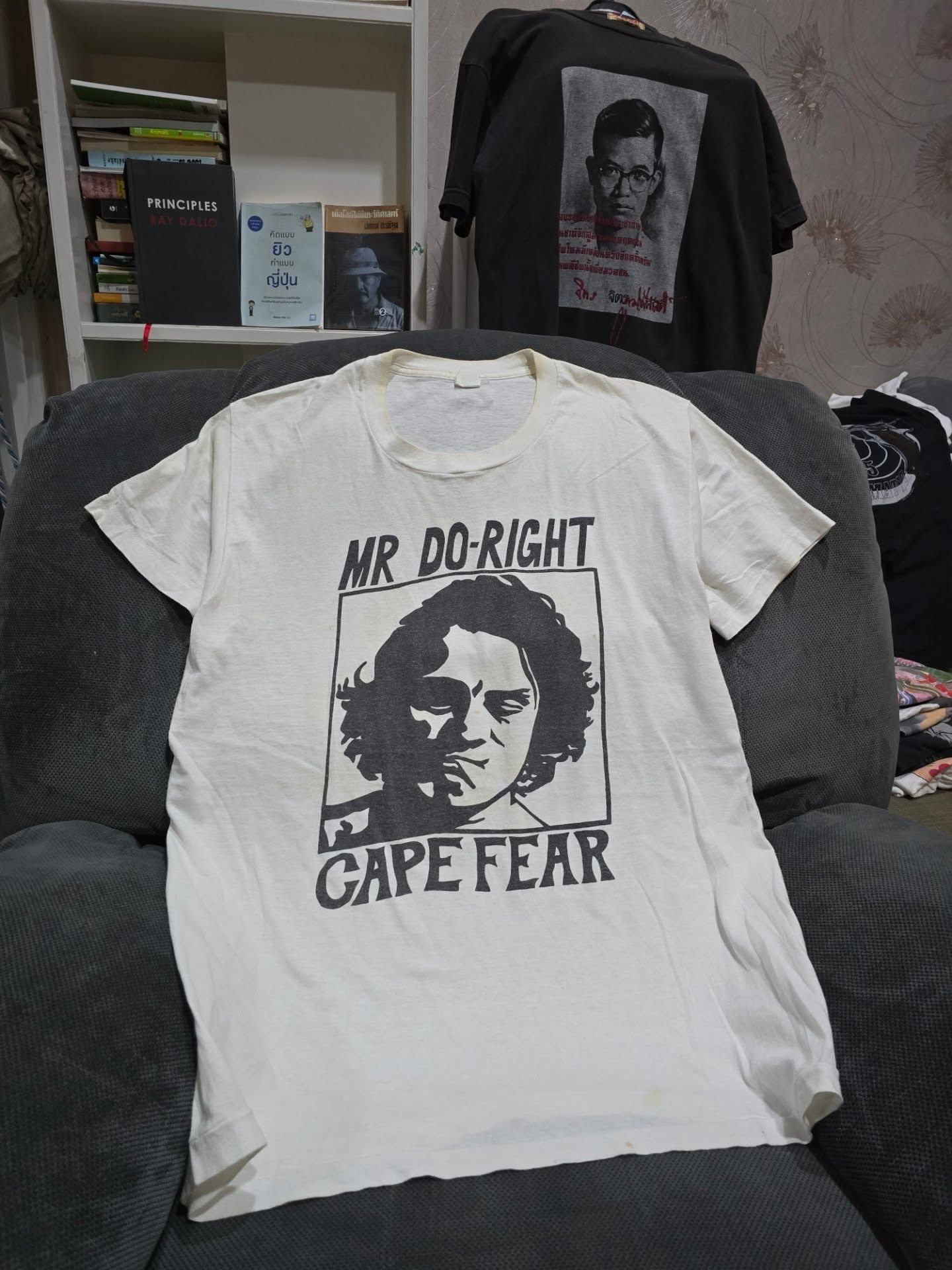 Vintage Vintage Cape Fear 90s t-shirt Size US L / EU 52-54 / 3 - 2 Thumbnail