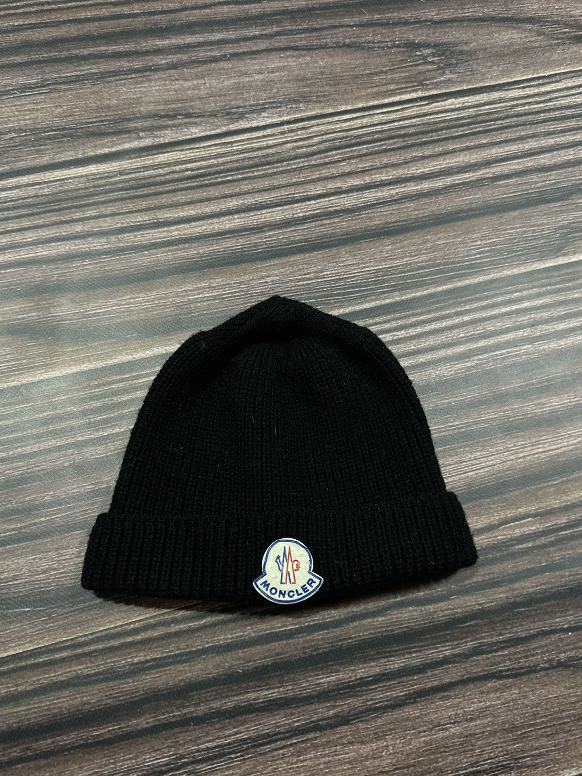 Vintage Luxury Knit Binni hat Moncler