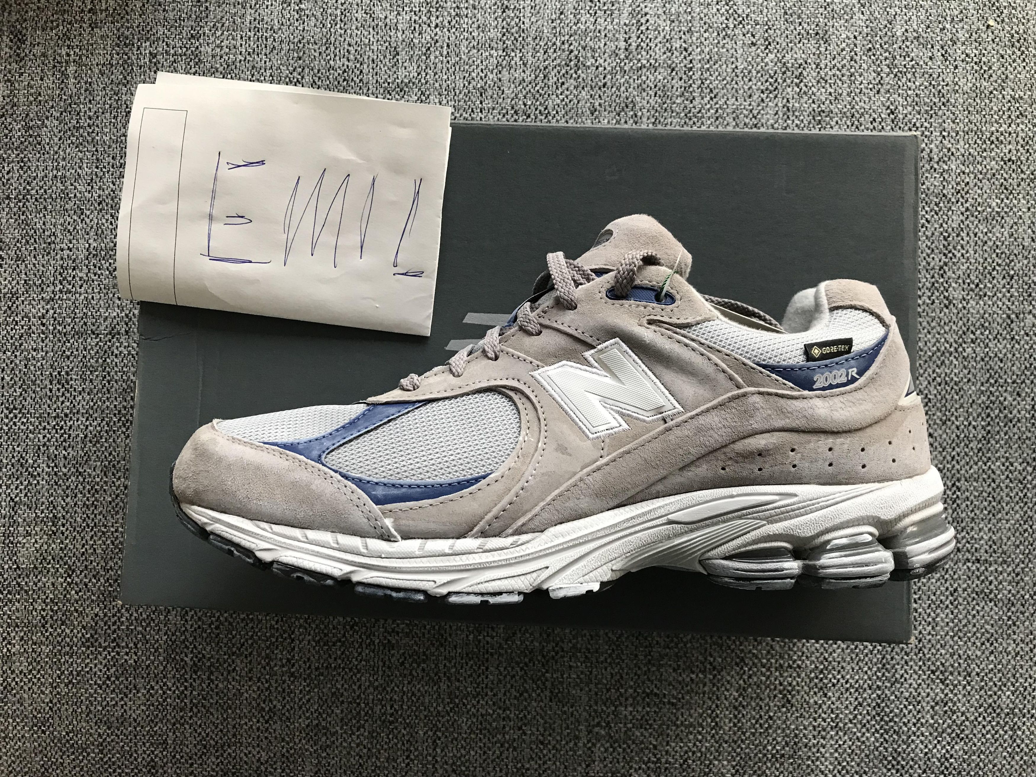 New Balance New Balance M2002RXB Gore-tex Size US 12 / EU 45 - 1 Thumbnail