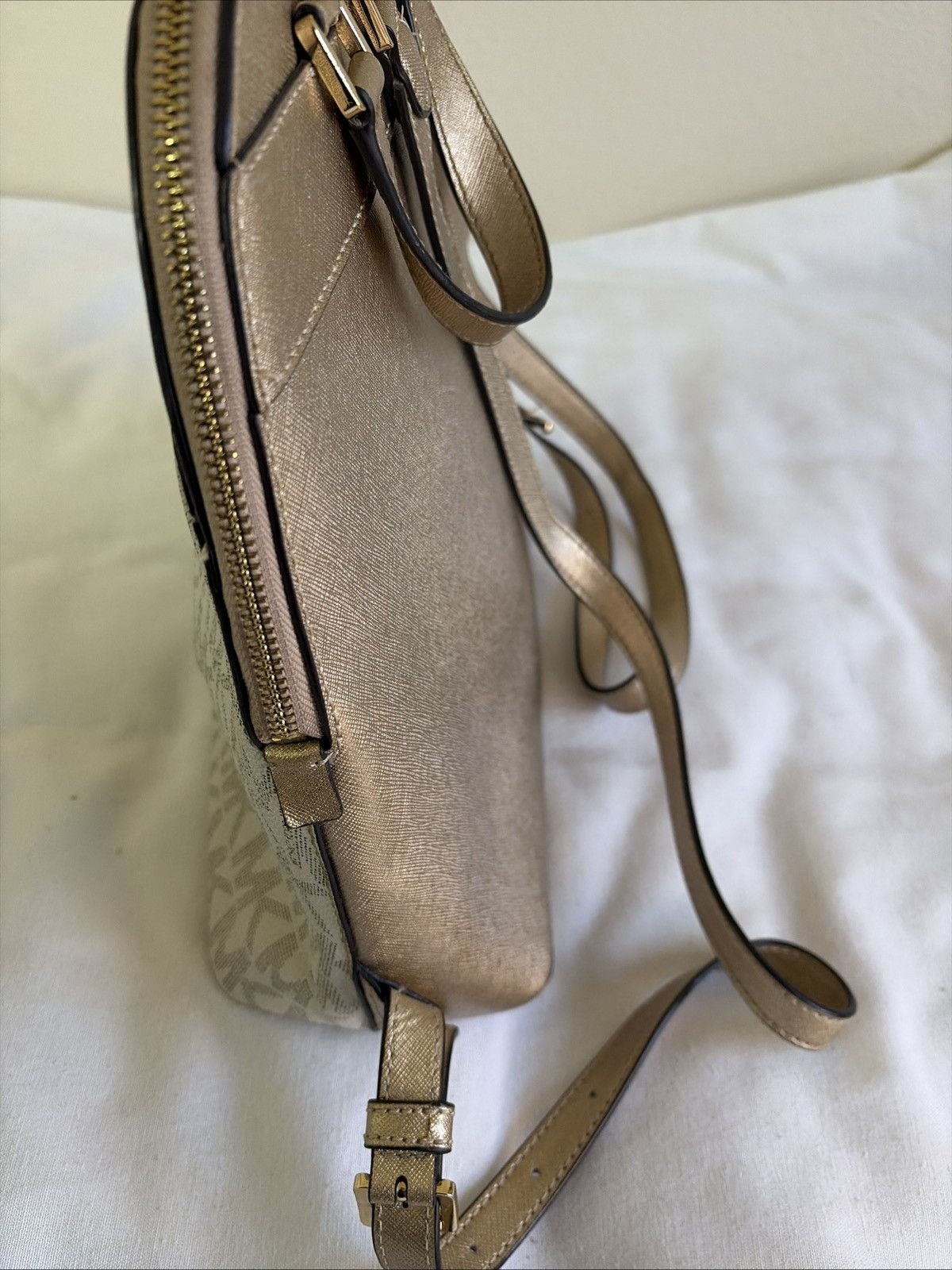 Michael Kors Michael Kors Signature Cream/Gold Backpack Size ONE SIZE - 5 Thumbnail