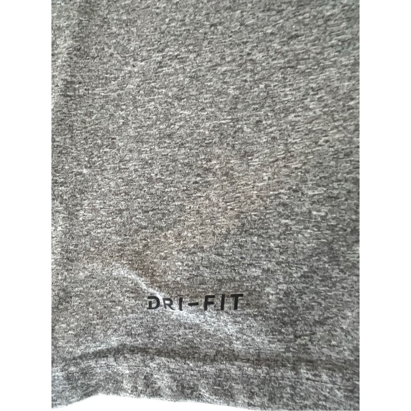 Nike Nike Logo Dri Fit Athletic T-shirt size XL Size US XL / EU 56 / 4 - 6 Thumbnail