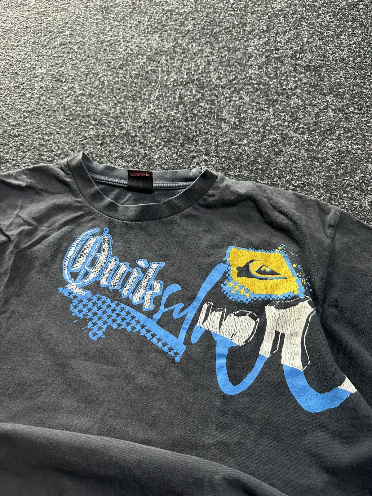 Quiksilver 🚨 VINTAGE BIG LOGO QUICKSILVER black faded SURF Y2K RARE Size US L / EU 52-54 / 3 - 7 Thumbnail
