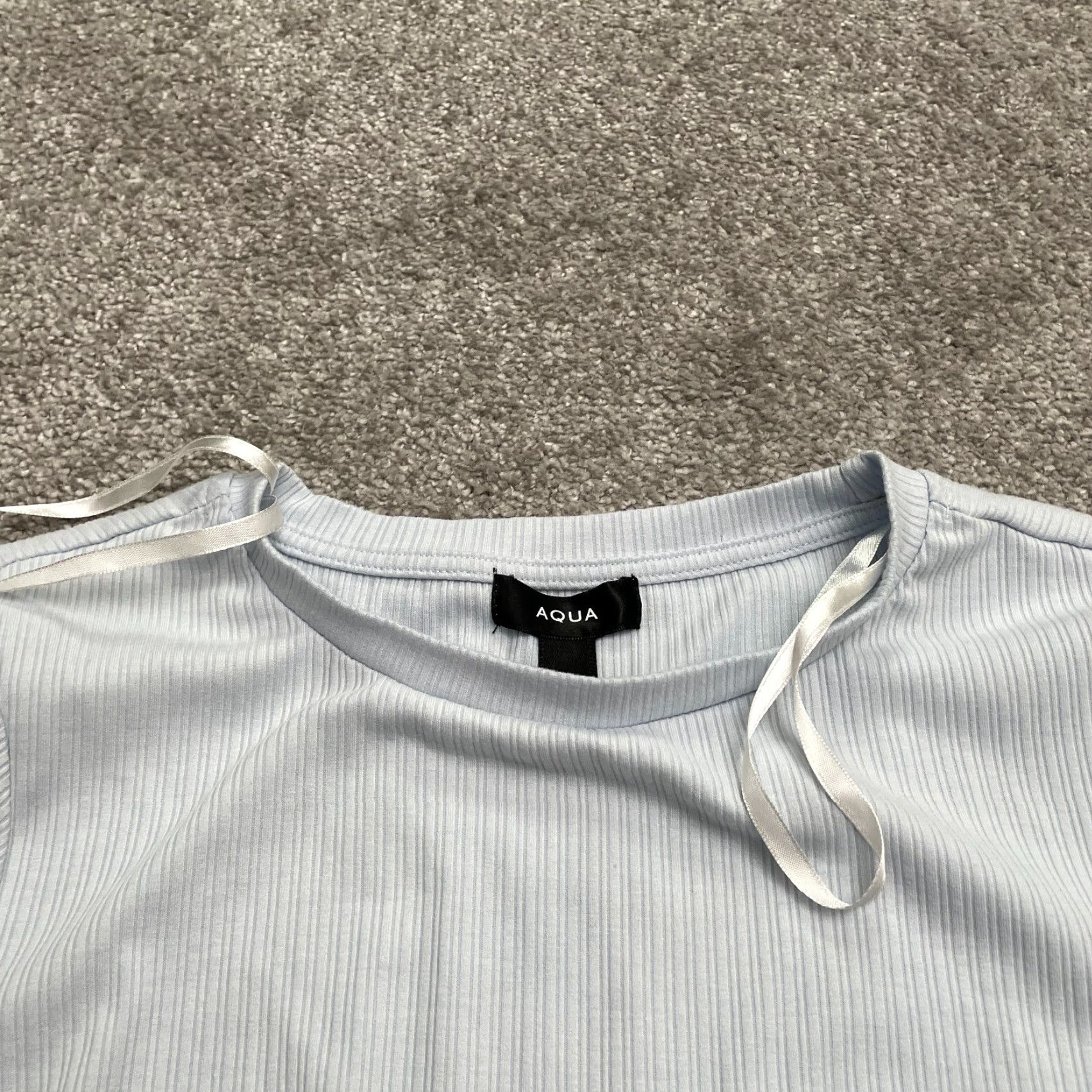 AQUA Aqua Cropped Top WOmens Small Pastel Blue Short Sleeve Casual By Bloomingdale's Size S / US 4 / IT 40 - 3 Thumbnail