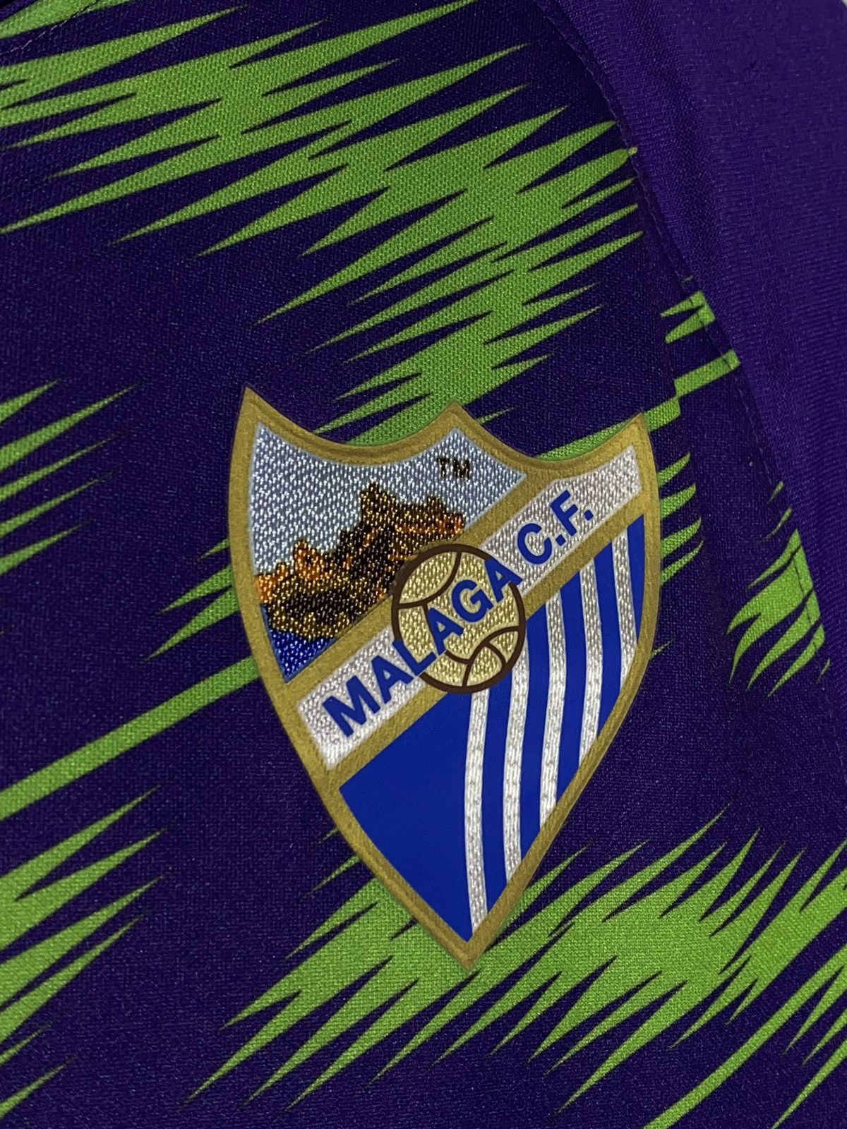 Nike Nike Malaga 2020 2021 Away Football Shirt Size US S / EU 44-46 / 1 - 5 Thumbnail