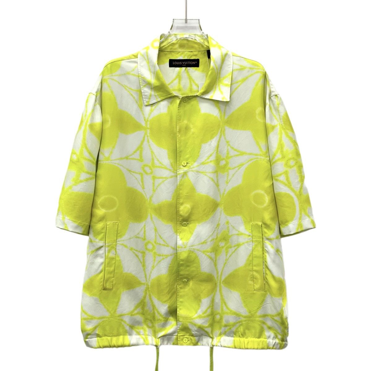 Louis Vuitton Louis Vuitton Logo Printed Silk Short Sleeve Shirt K26WX Size XL / US 12-14 / IT 48-50 - 1 Thumbnail