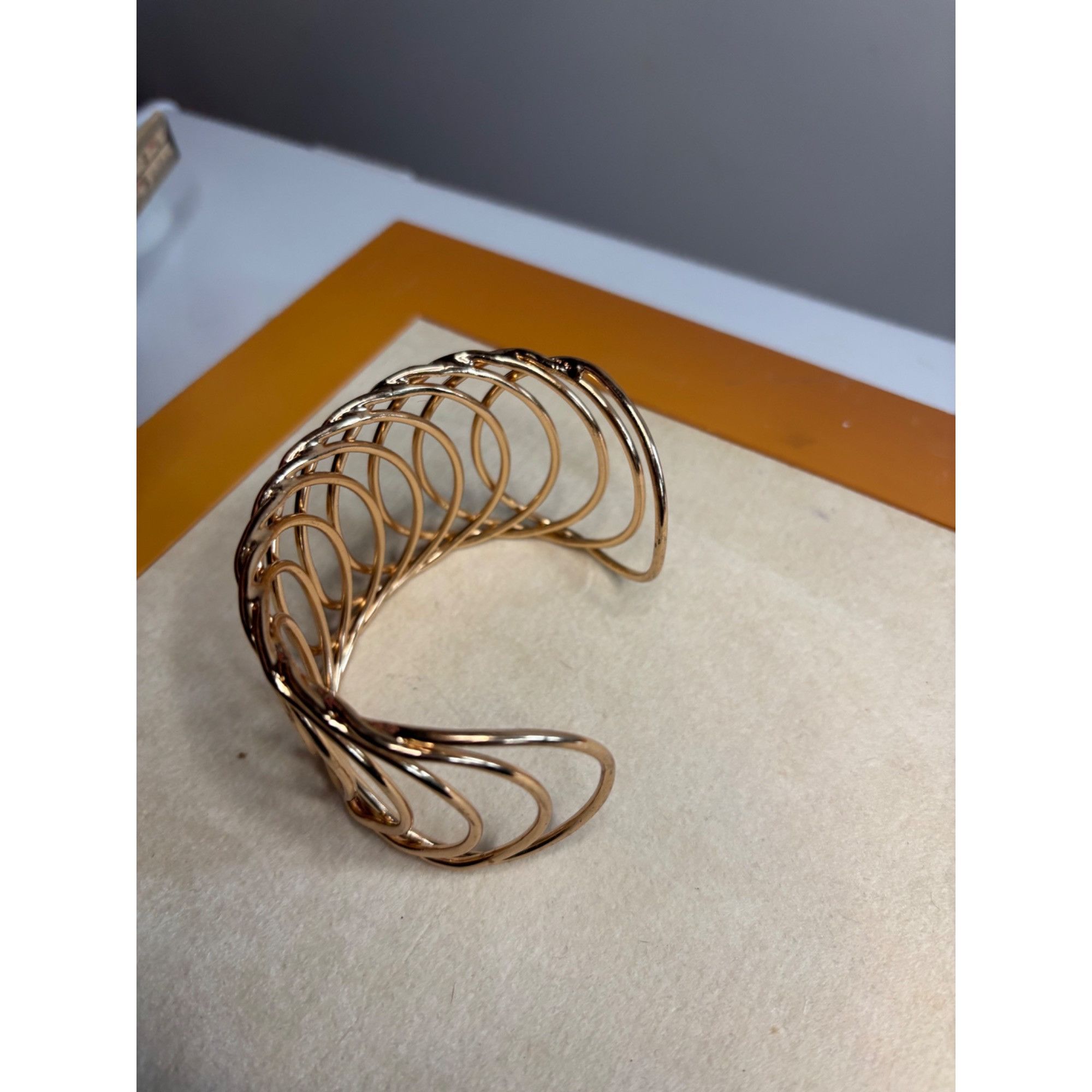 Other Vintage Gold-Toned Openwork Cuff Bracelet With Twisted Wire Size ONE SIZE - 9 Thumbnail