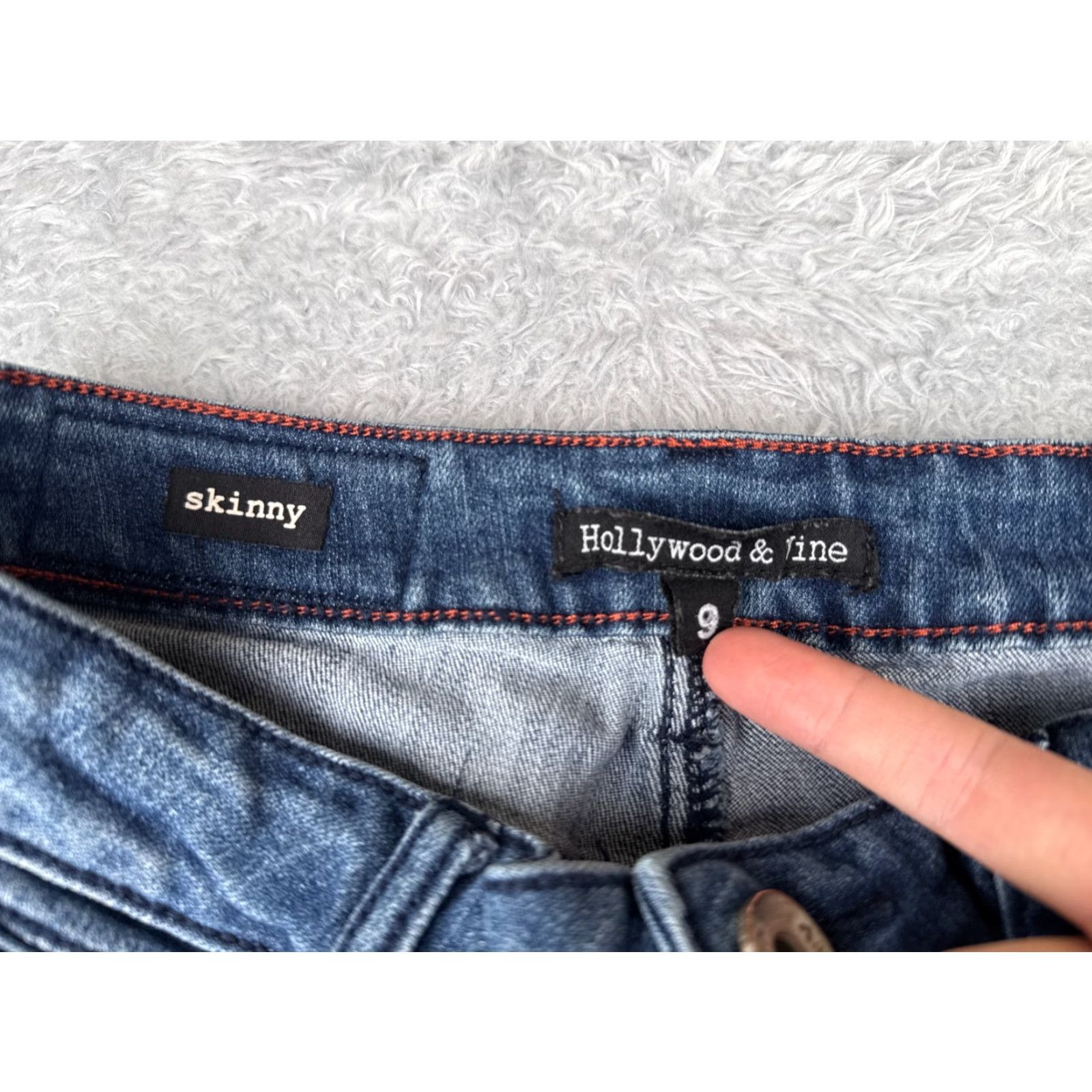 Levi's Levi's Jeans Juniors 9 Blue Denim Distressed Skinny Mid 28x29 Cotton 5-Pocket Design Regular Women's Vintage No N/A Size 30" / US 8 / IT 44 - 6 Thumbnail