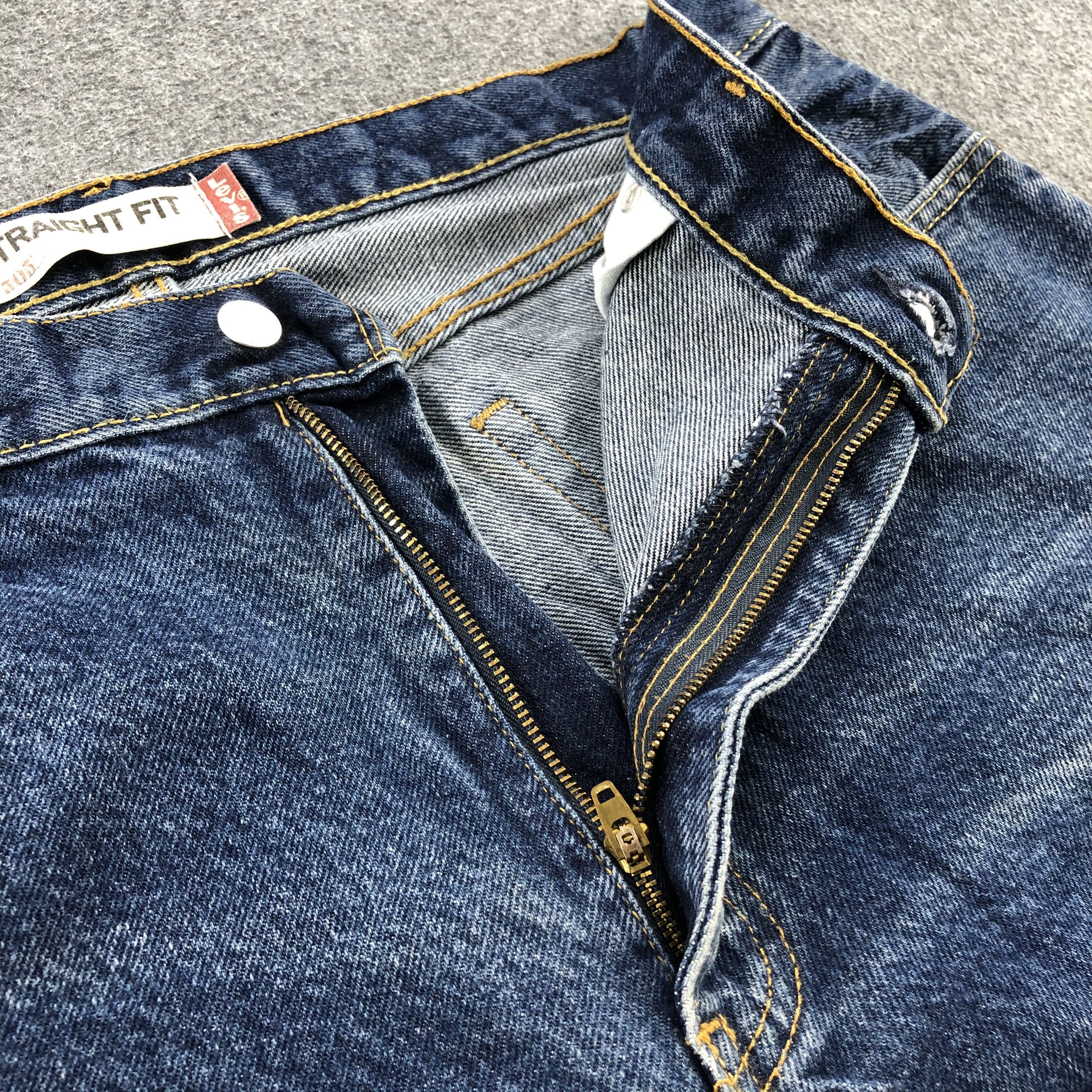 Levi's Faded Blue Vintage Levis 505 Jeans Straight Denim-J1055 Size US 35 - 7 Thumbnail