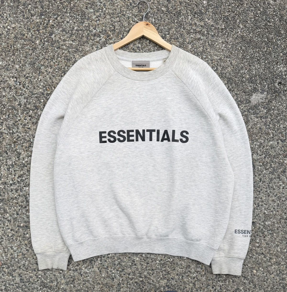 Essentials Fear of God Essentials Baggy Crewneck Size US M / EU 48-50 / 2 - 6 Thumbnail
