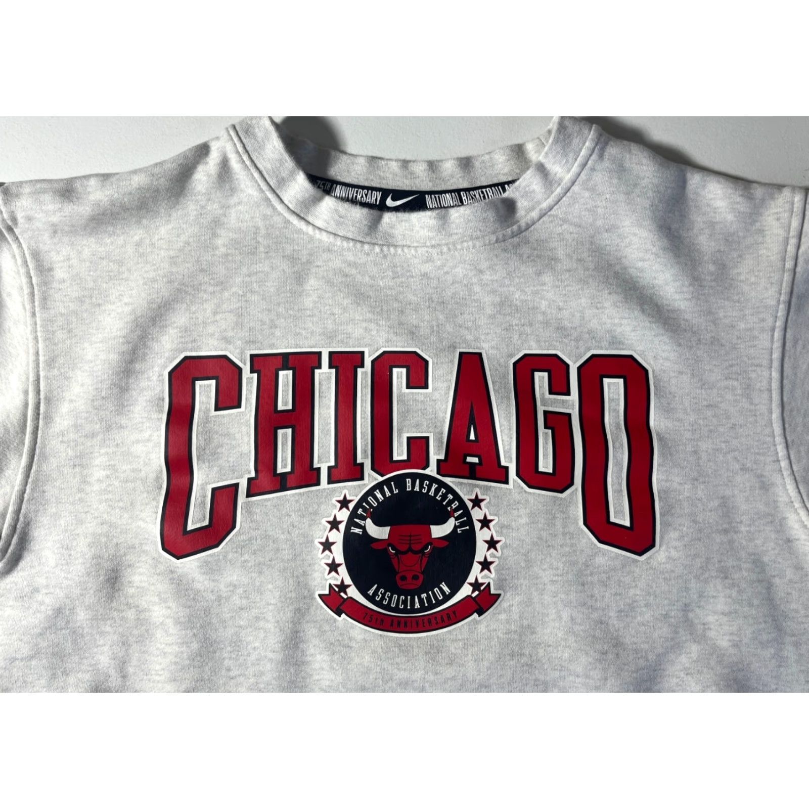 Nike Nike Chicago Bulls 75th Anniversary Courtside Ivy League Pullover Sweatshirt XL Gray Men Size US XL / EU 56 / 4 - 5 Thumbnail