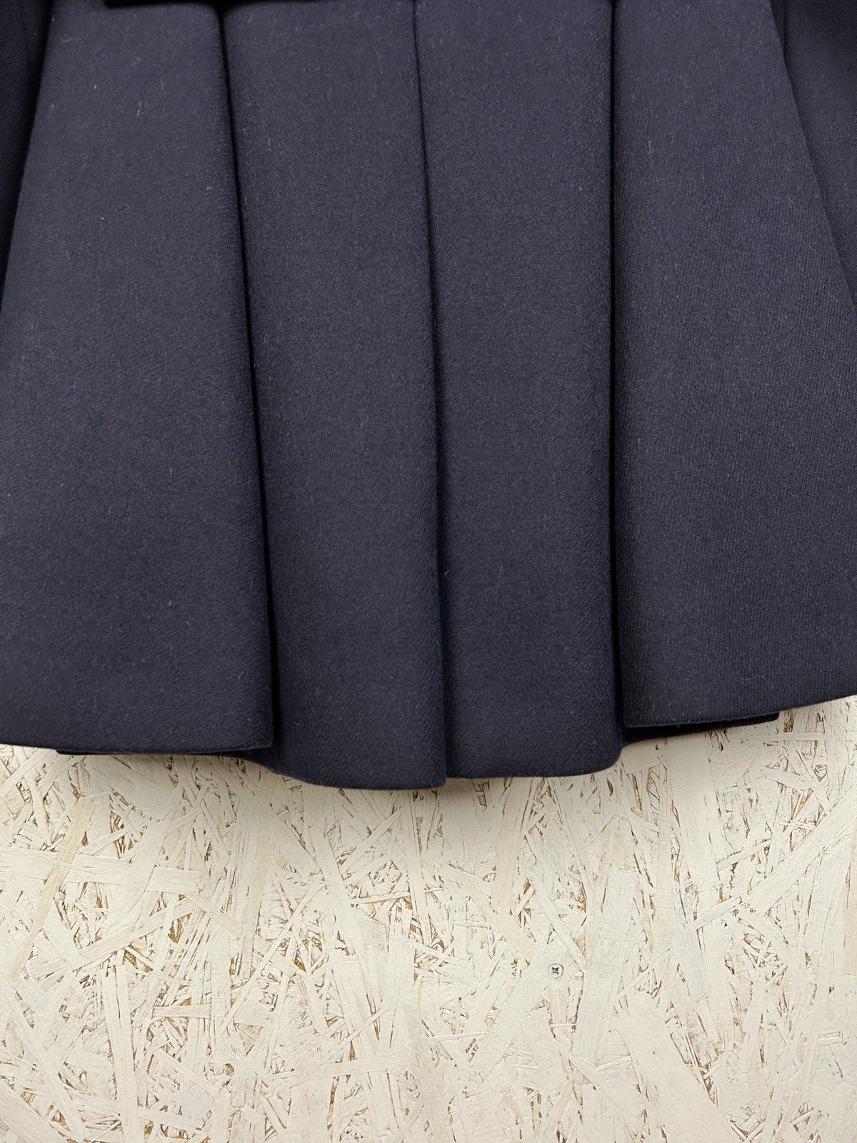 Celine Celine Fit And Flare Tailored Pleated Back Wool Coat Black Size XS / US 0-2 / IT 36-38 - 6 Thumbnail