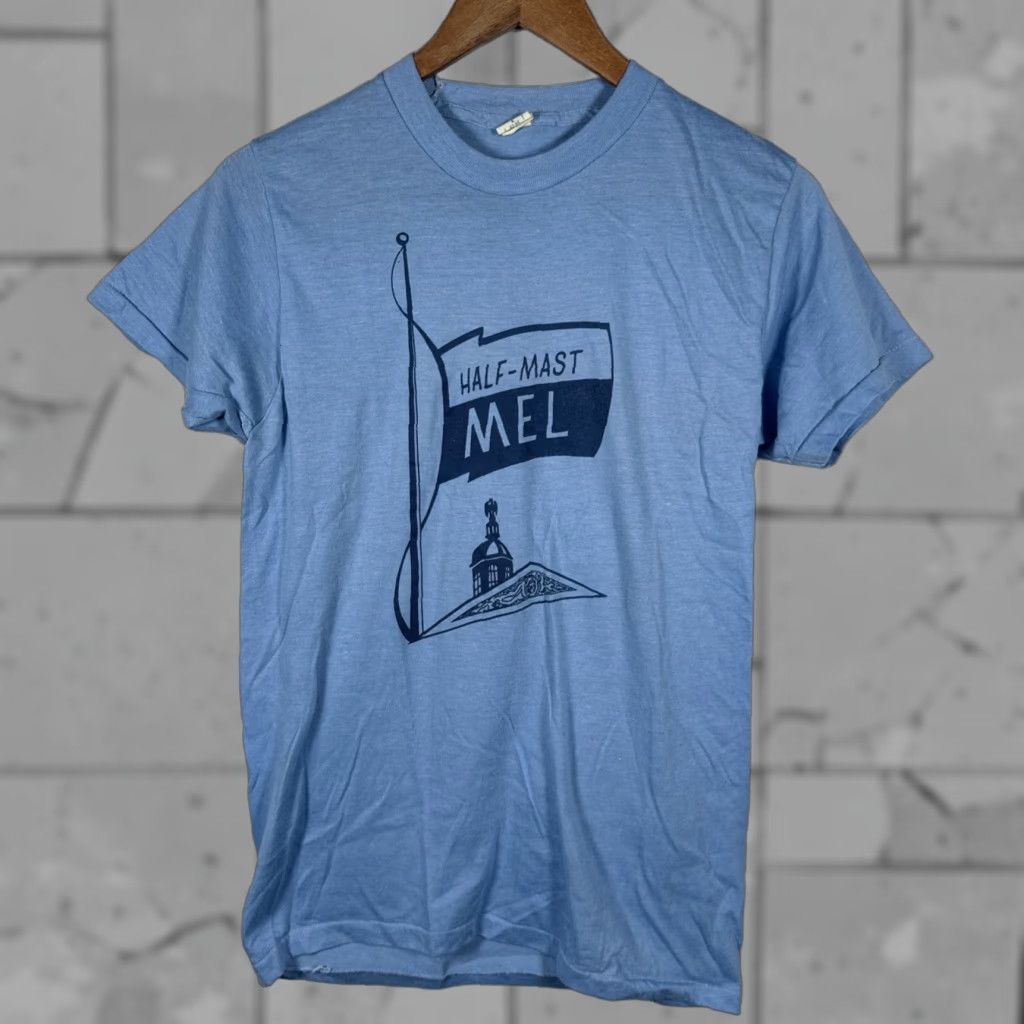 Vintage VINTAGE Half Mast ME Graphic T-Shirt Mens L USA STITCH Size US L / EU 52-54 / 3 - 1 Thumbnail