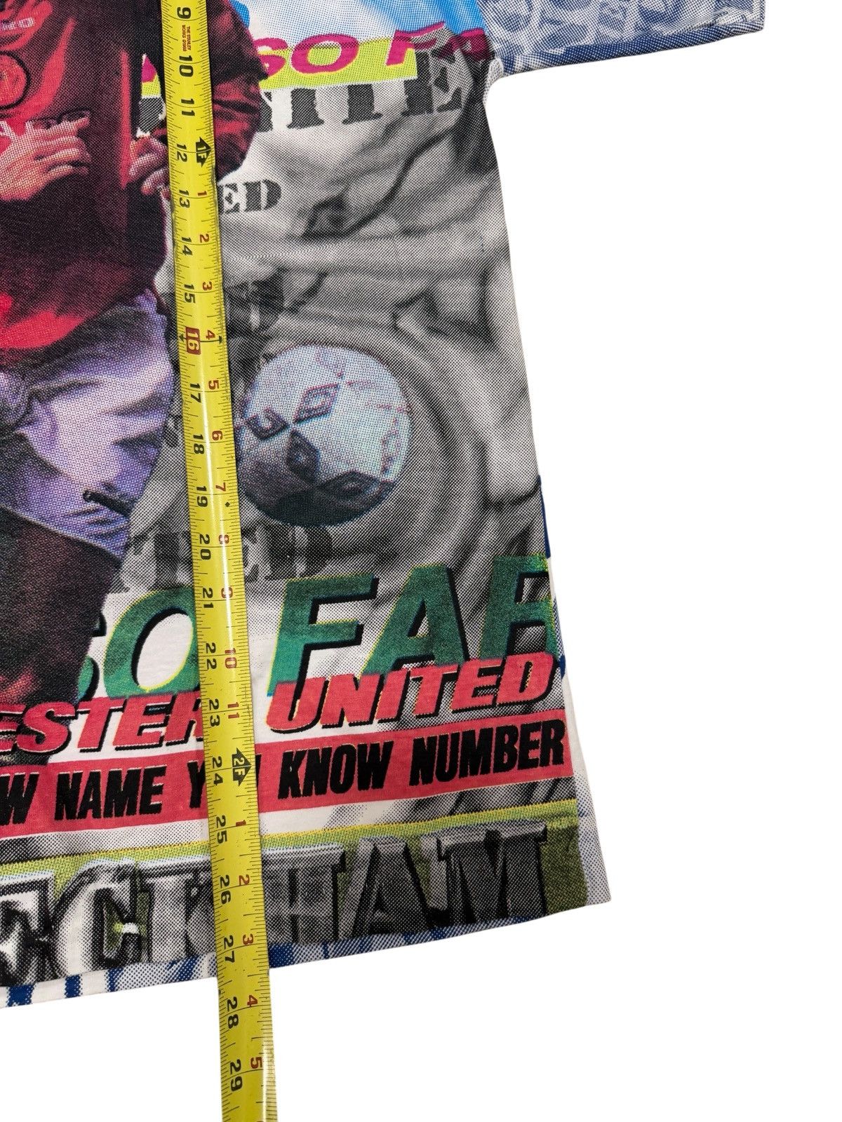 Vintage Vintage 90s David Beckham Man U AOP T Shirt Size L Size US L / EU 52-54 / 3 - 13 Thumbnail