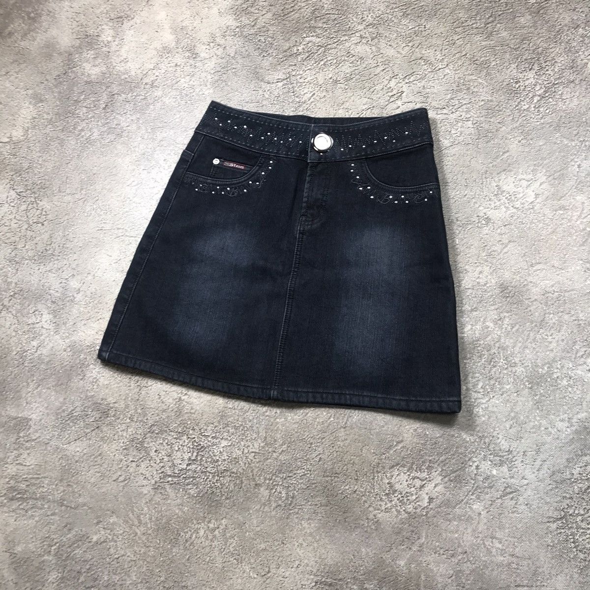 Vintage Y2K Vintage Studded Midi Skirt Dark Wash Streetwear Slim 27 Size 27" / US 4 / IT 40 - 2 Thumbnail