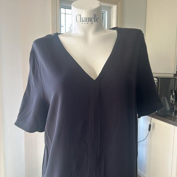 By Malene Birger BY MALENE BIRGER V neck black short sleeve shift dress Size L / US 10 / IT 46 - 2 Thumbnail