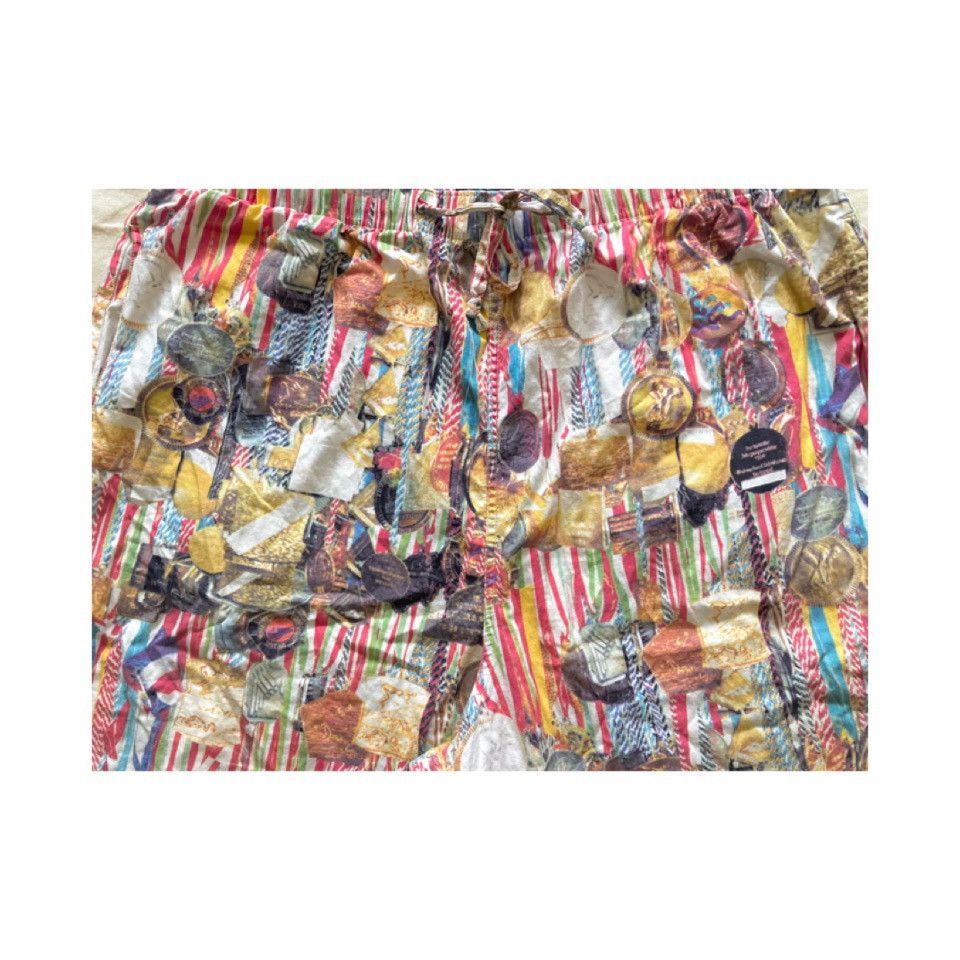 Paul Smith Paul Smith Medals Over Print Easy Shorts Size US 34 / EU 50 - 3 Thumbnail