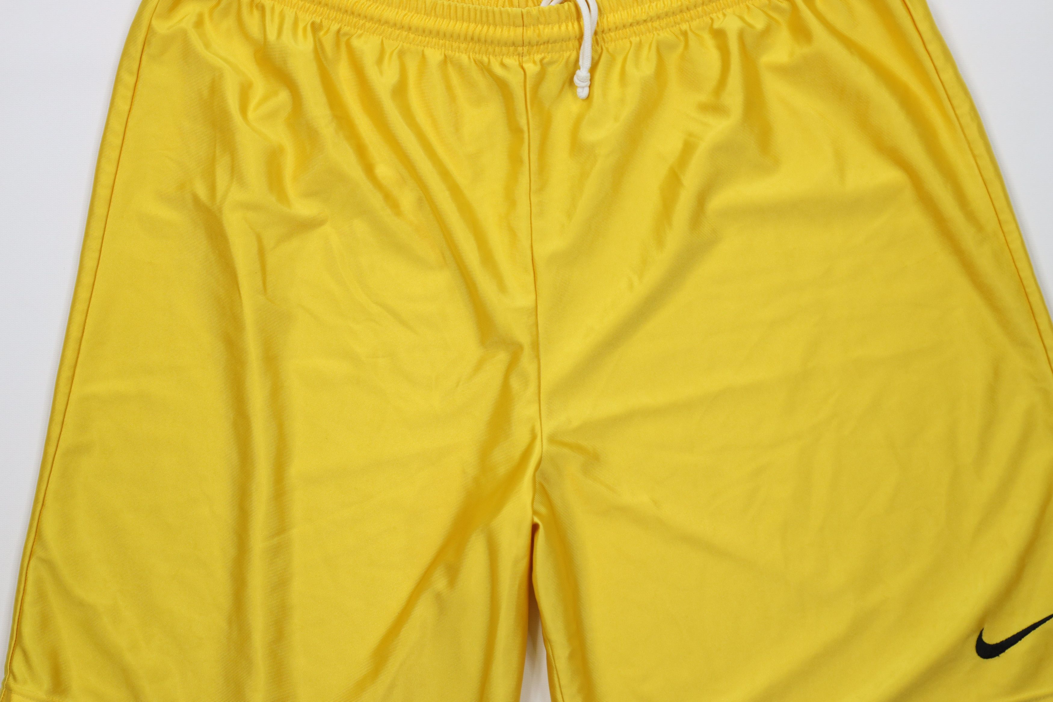 Nike Vintage 90s Nike Swoosh Gym Basketball Shorts Yellow USA Size US 36 / EU 52 - 3 Thumbnail