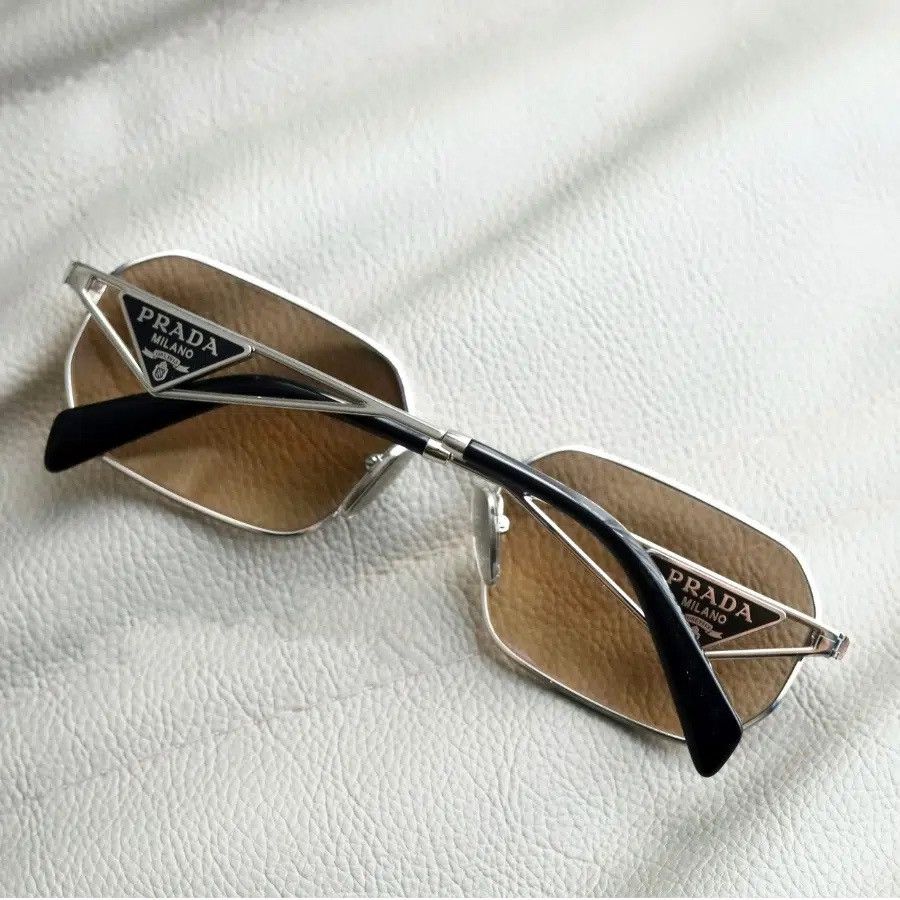 Prada Prada Symbole sunglasses PR A51S 1BC-8J1. New Collection Size ONE SIZE - 9 Thumbnail