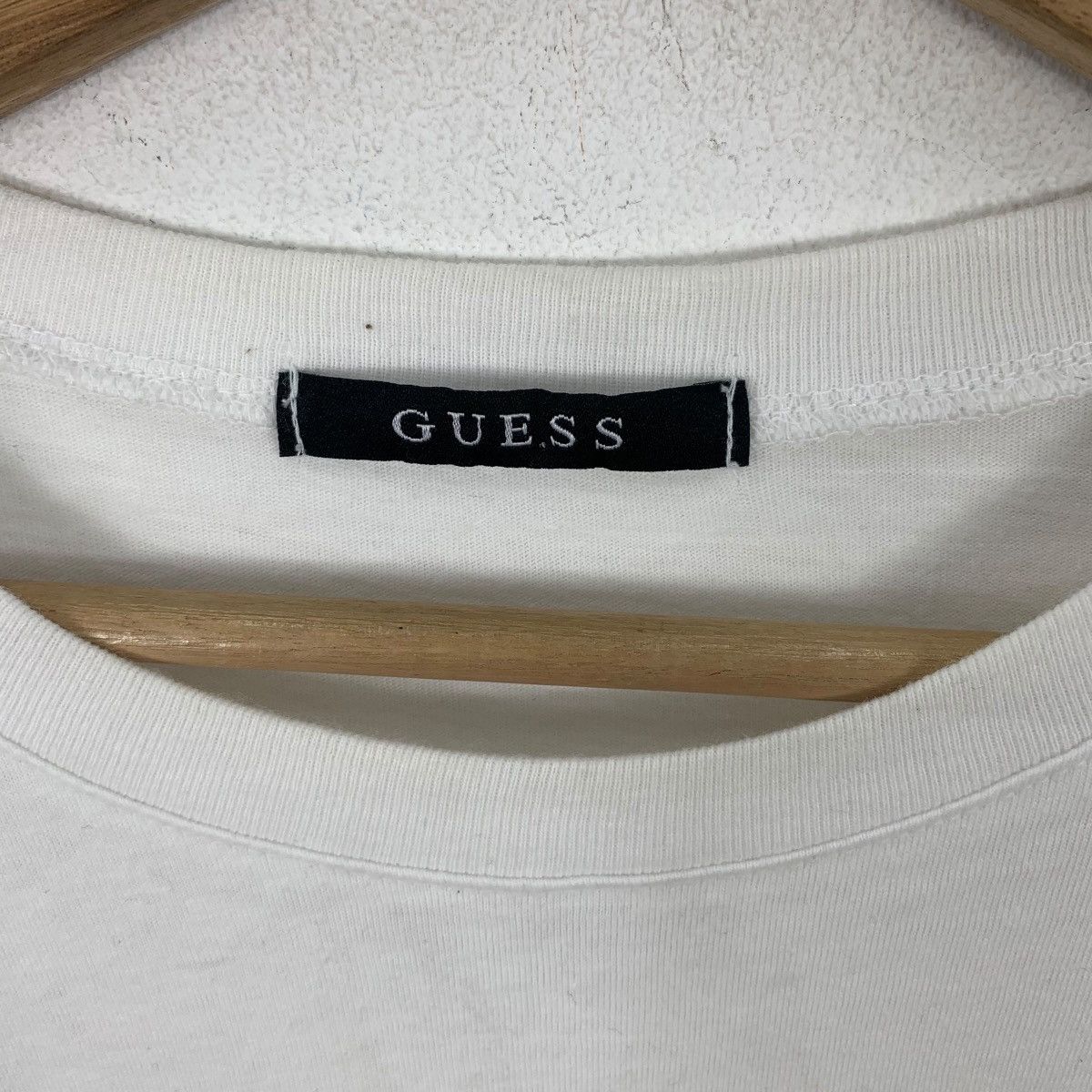 Guess GUESS USA Gold Embossed Logo Tee Shirt Top Long Sleeve Size M / US 6-8 / IT 42-44 - 5 Thumbnail