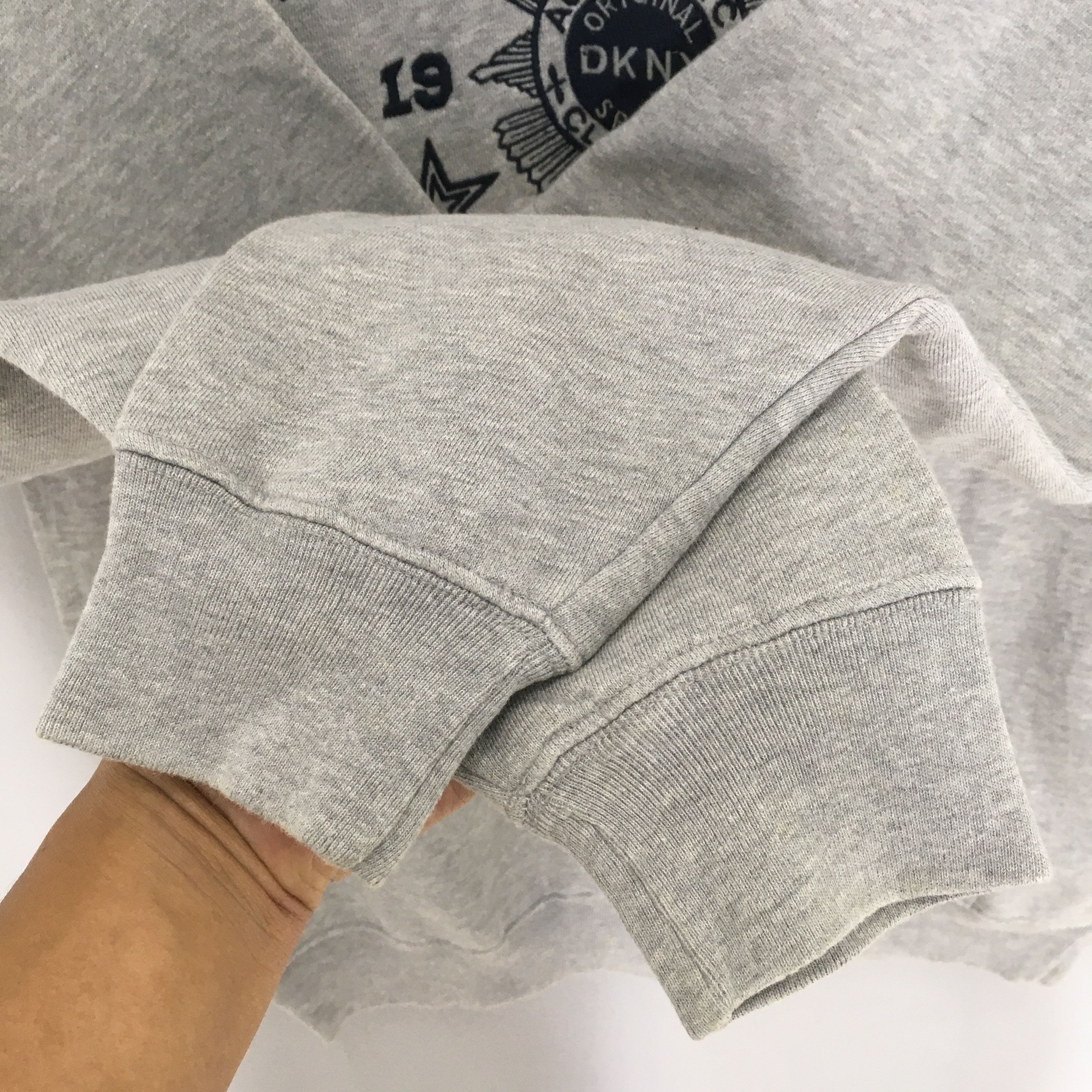 DKNY Vintage 90s Dkny Jeans USA Gray Sweatshirt XLarge Size US XL / EU 56 / 4 - 4 Thumbnail