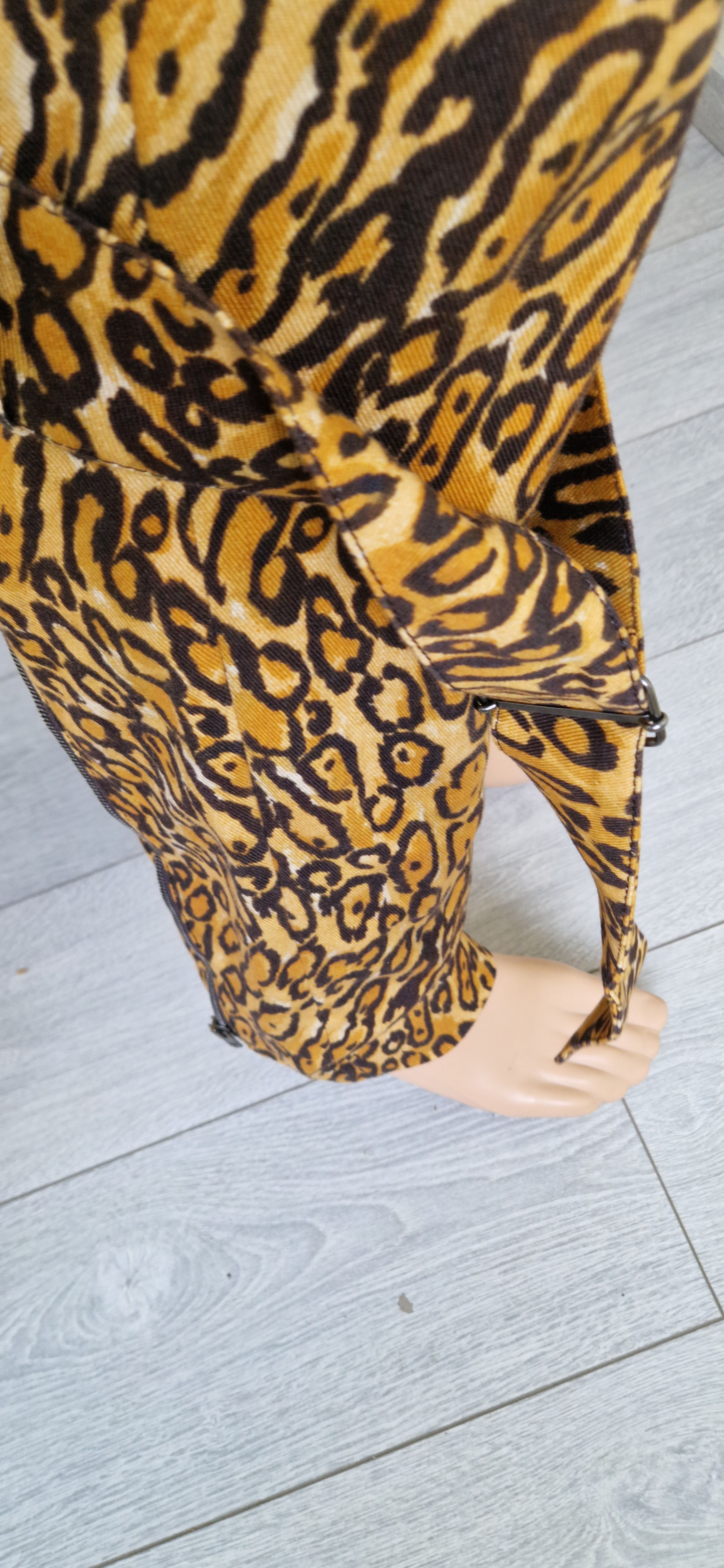 Moschino Moschino suze 48 italienne Size US M / EU 48-50 / 2 - 12 Thumbnail