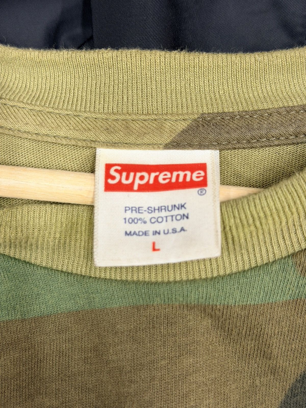 Supreme Supreme Middle Finger T-Shirt Size US L / EU 52-54 / 3 - 4 Thumbnail