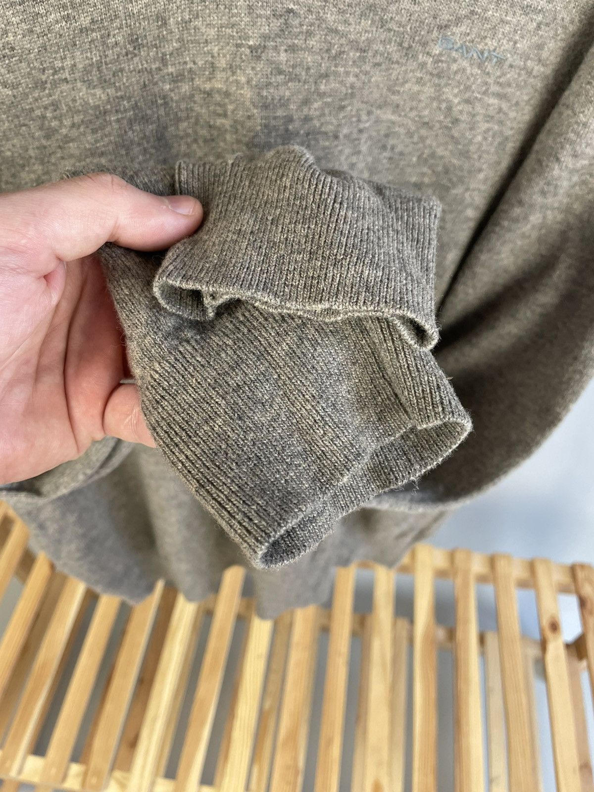 Gant Gant wool sweater v neck size xl Size US XL / EU 56 / 4 - 5 Thumbnail