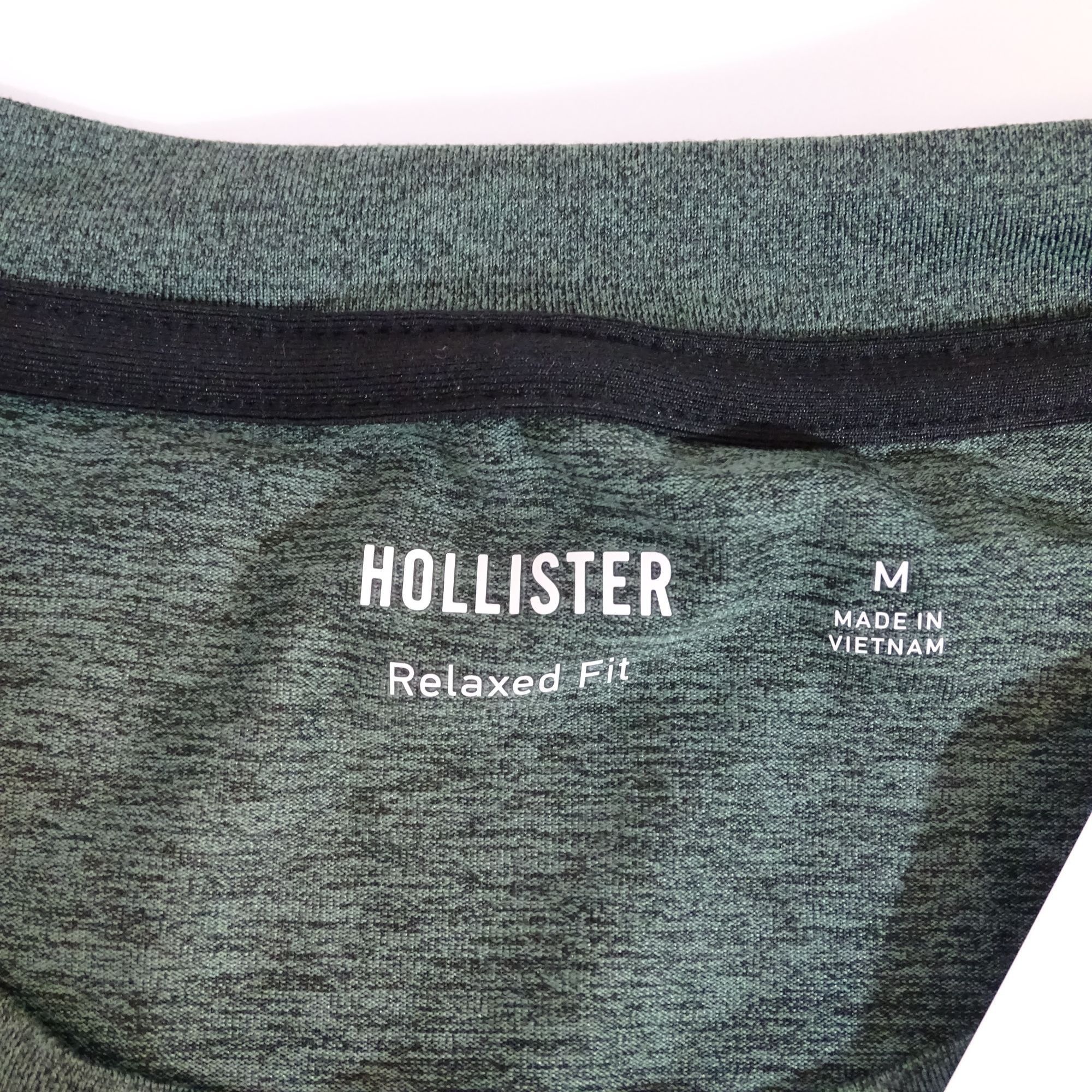 Hollister Hollister Men Relaxed Fit Heather Green Crew T-Shirt Size M Size US M / EU 48-50 / 2 - 4 Thumbnail