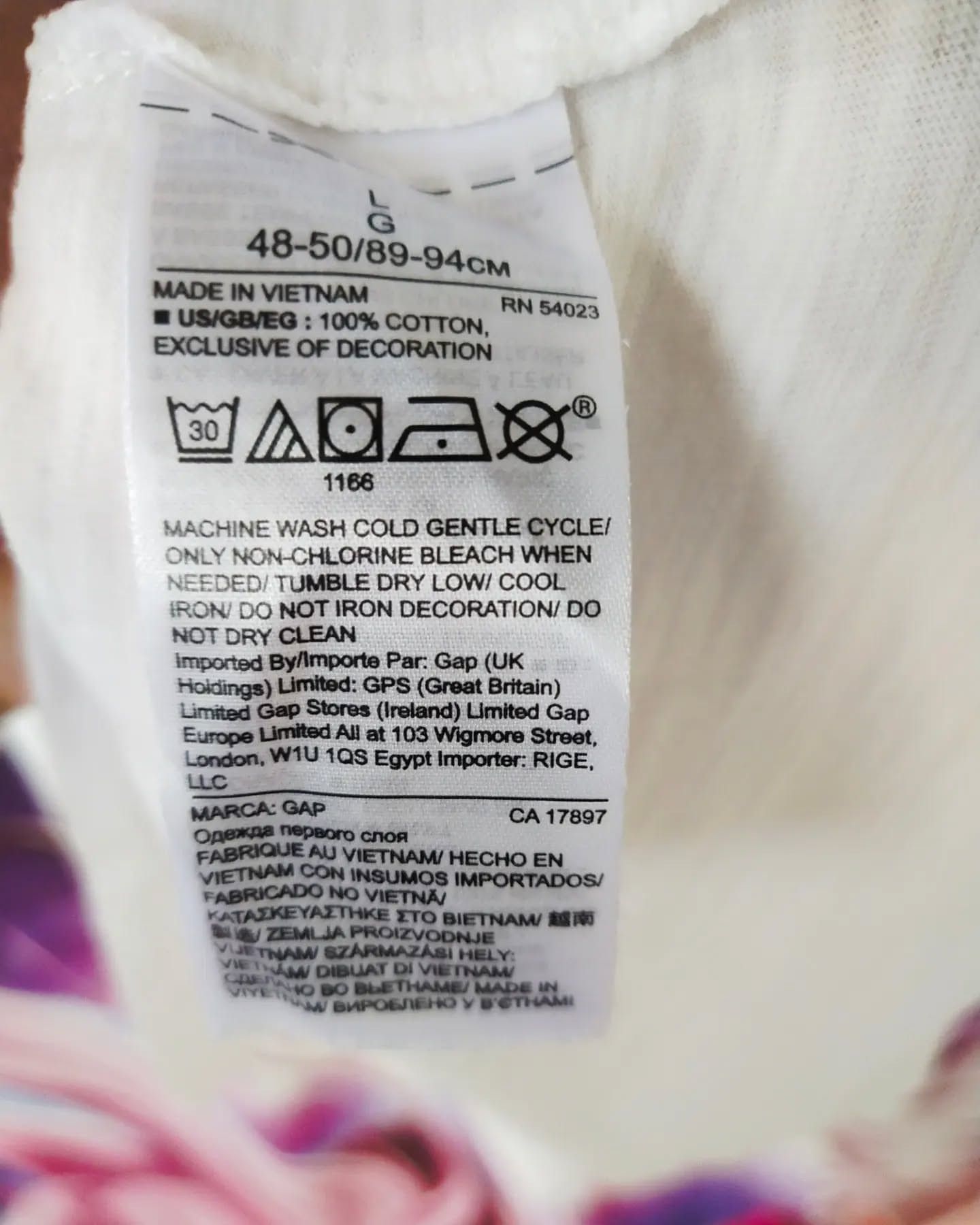 Gap GAP Girl Hawaii Dancing Graphic White Embroidery Tees Size US L / EU 52-54 / 3 - 5 Thumbnail