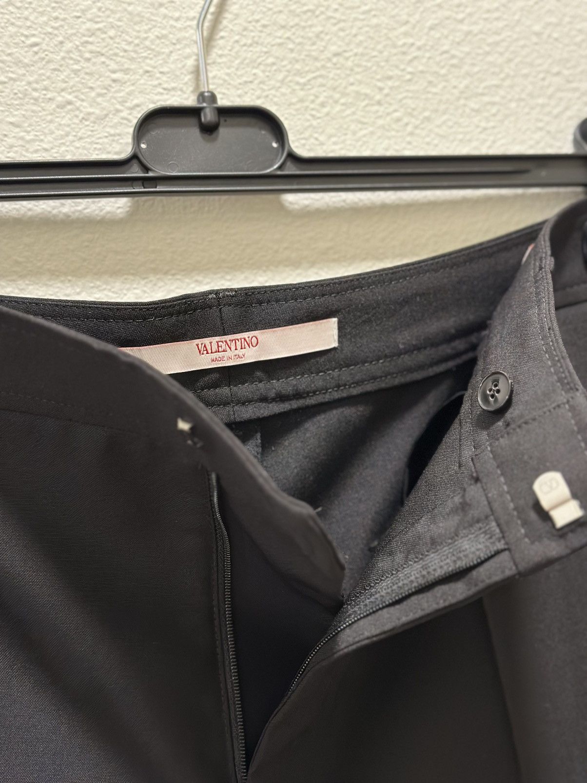Valentino 🚨Final Price Drop! Black Wool Pleated Bermuda Shorts New Size US 34 / EU 50 - 3 Thumbnail
