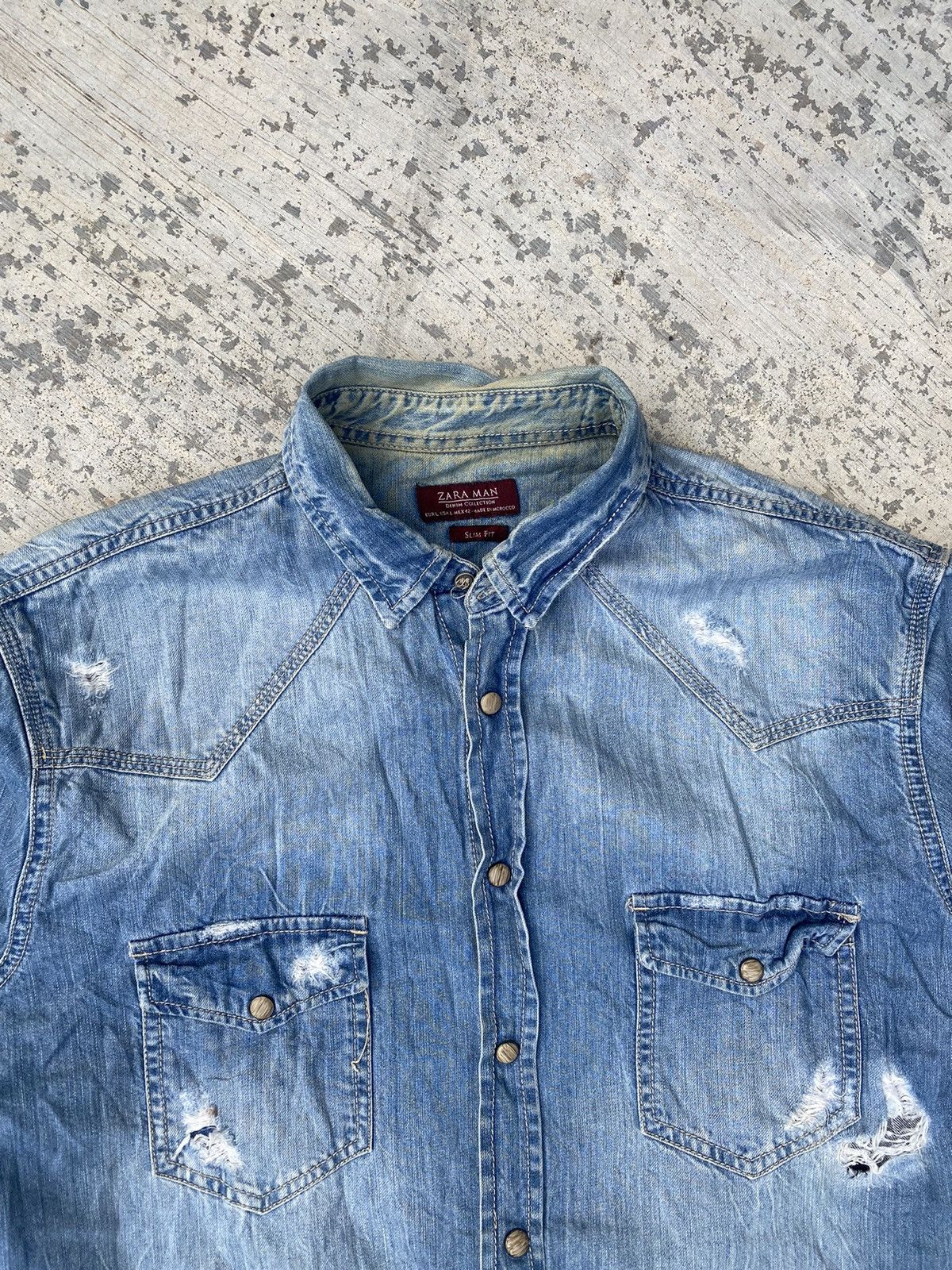 Zara Zara man slim fit distressed stone wash denim western shirts Size US M / EU 48-50 / 2 - 4 Thumbnail