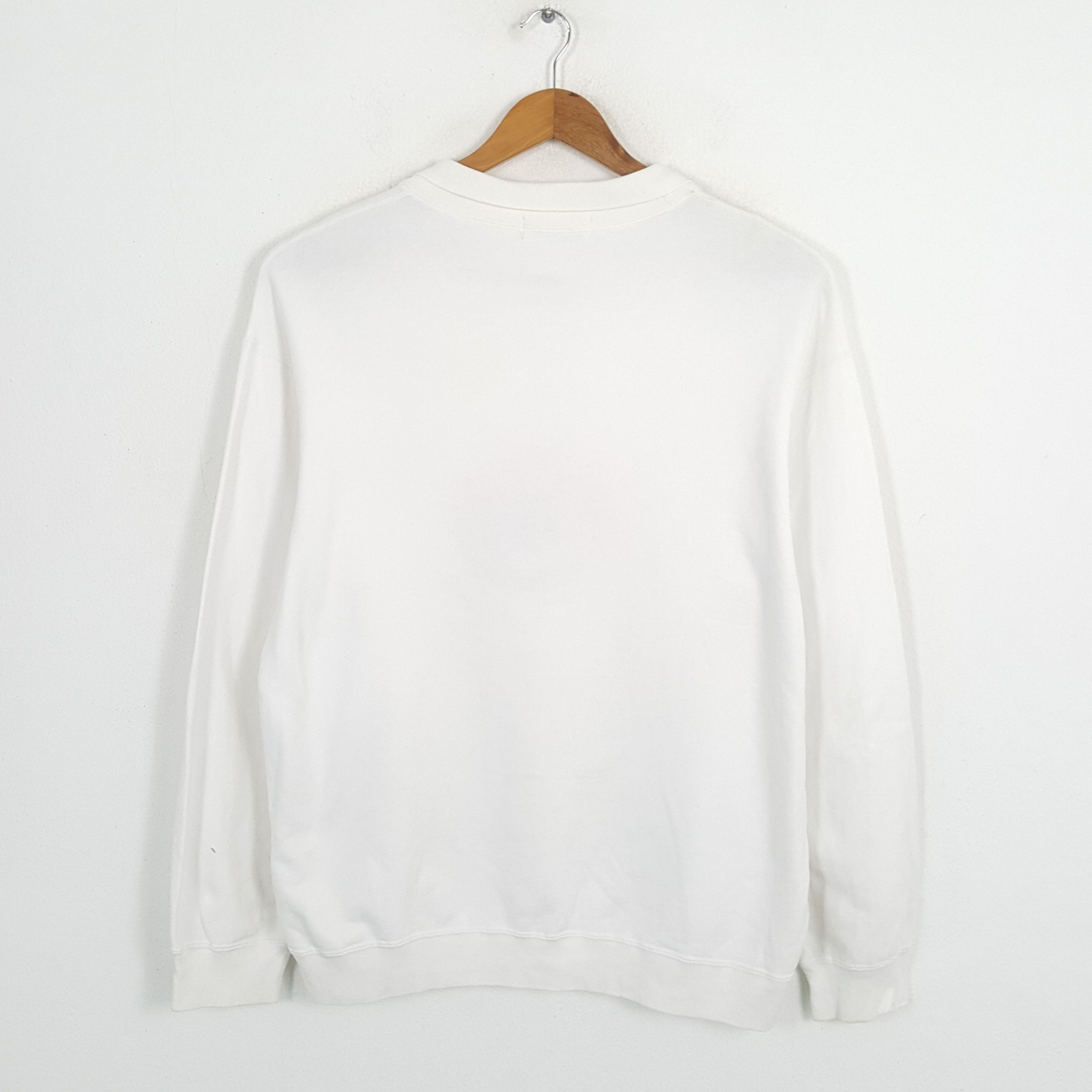 Burberry × Vintage Vintage BURBERRY'S Fashion Brand Embroidery Logo Sweatshirts Size US L / EU 52-54 / 3 - 3 Thumbnail