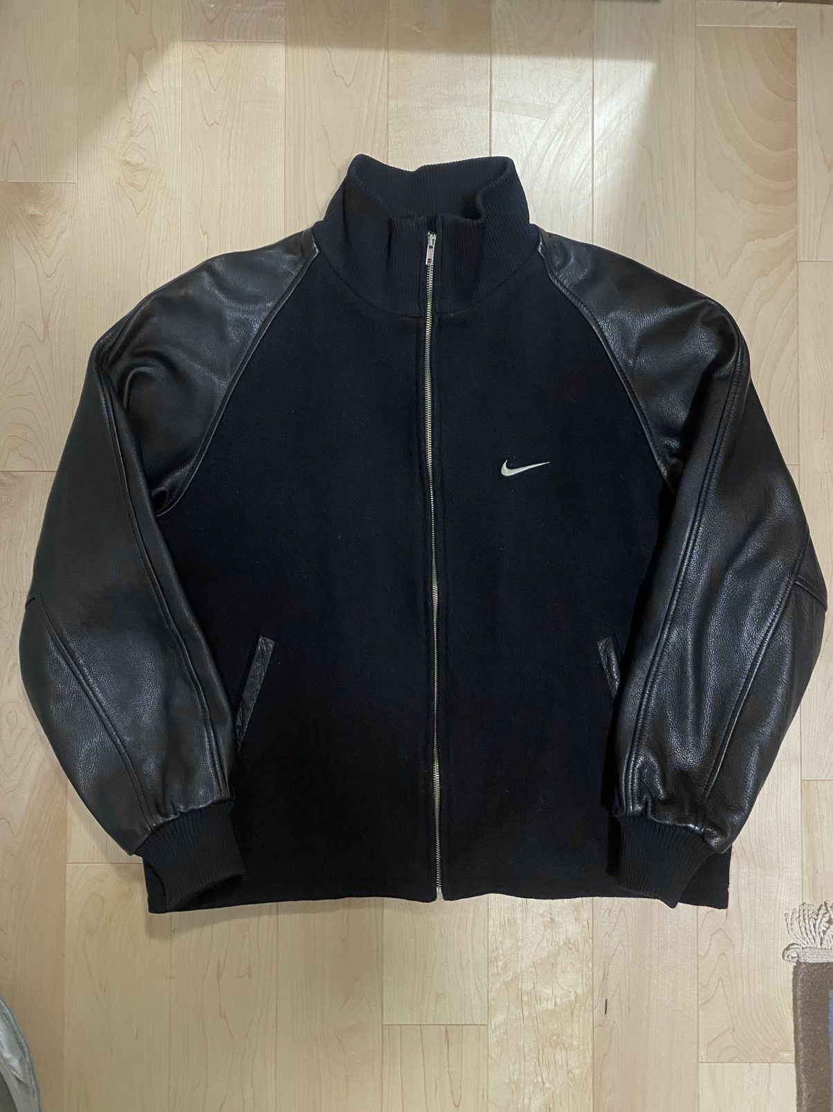 Nike Vintage Nike Jacket Men’s Large Leather Wool Varsity Y2K Size US L / EU 52-54 / 3 - 2 Thumbnail